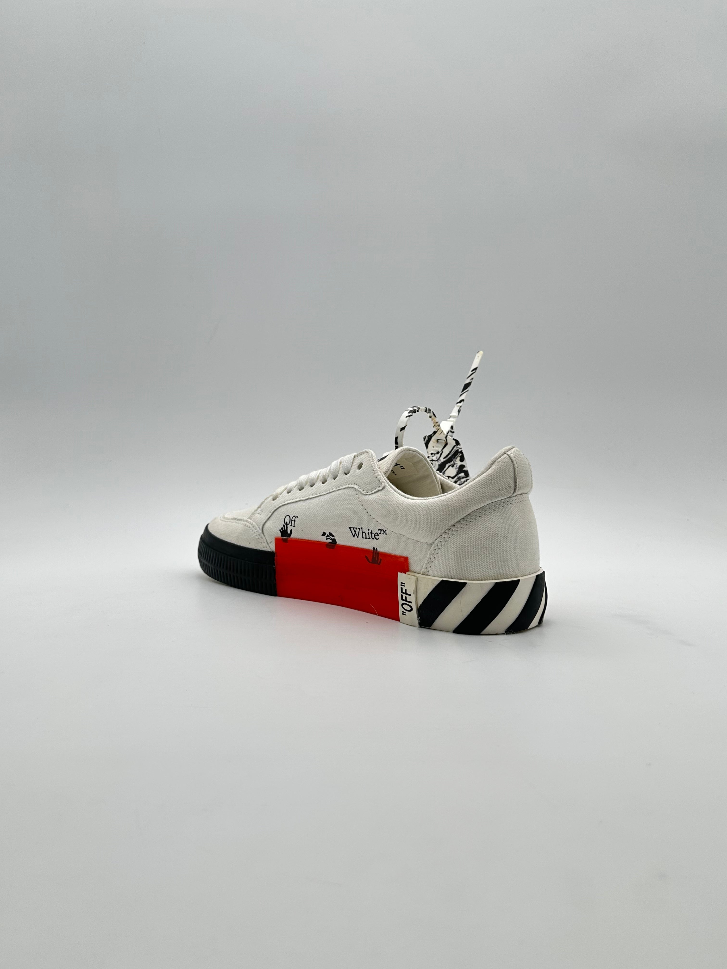Sneakers With Rubber Detail