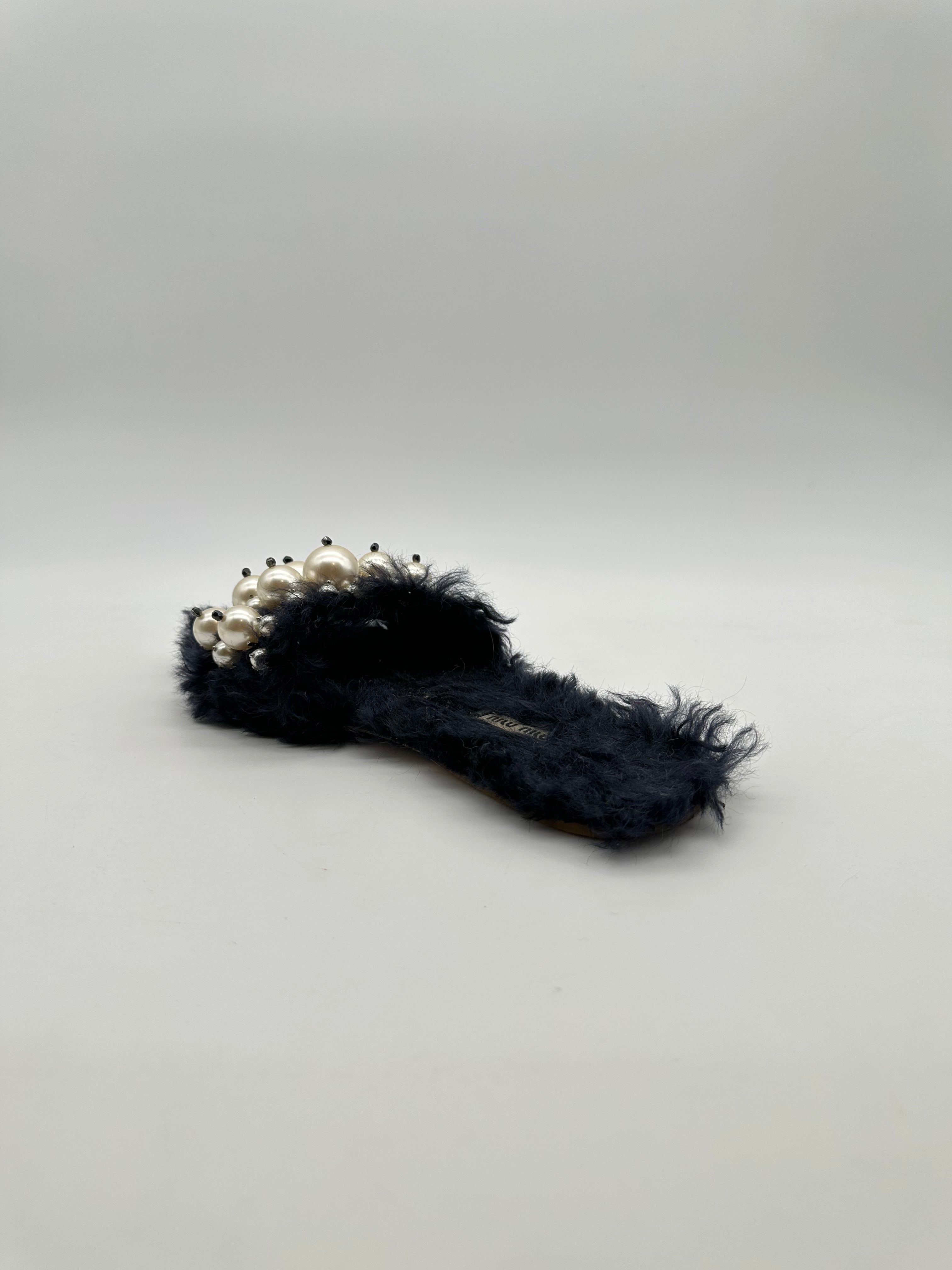 Fur Flatshoes with beads