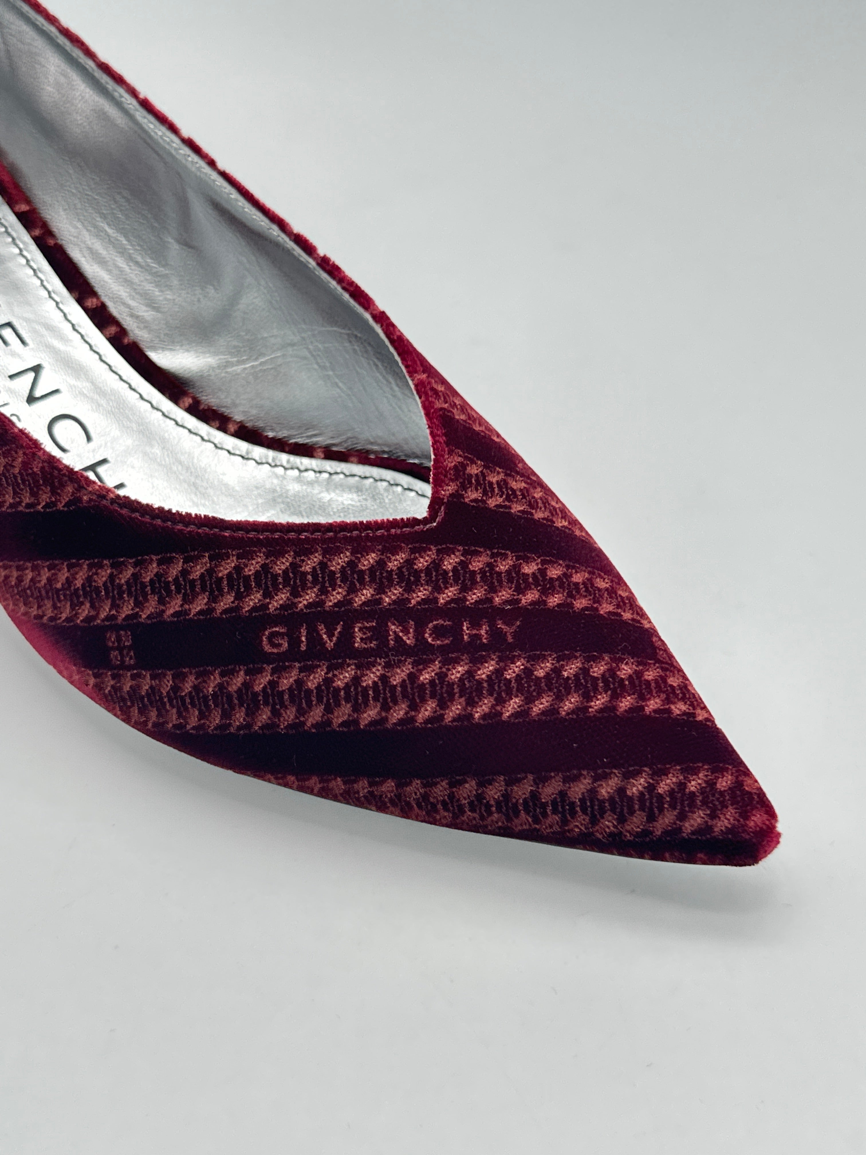Décolleté Rosse In Velluto Logo Allover Con Tacco Basso