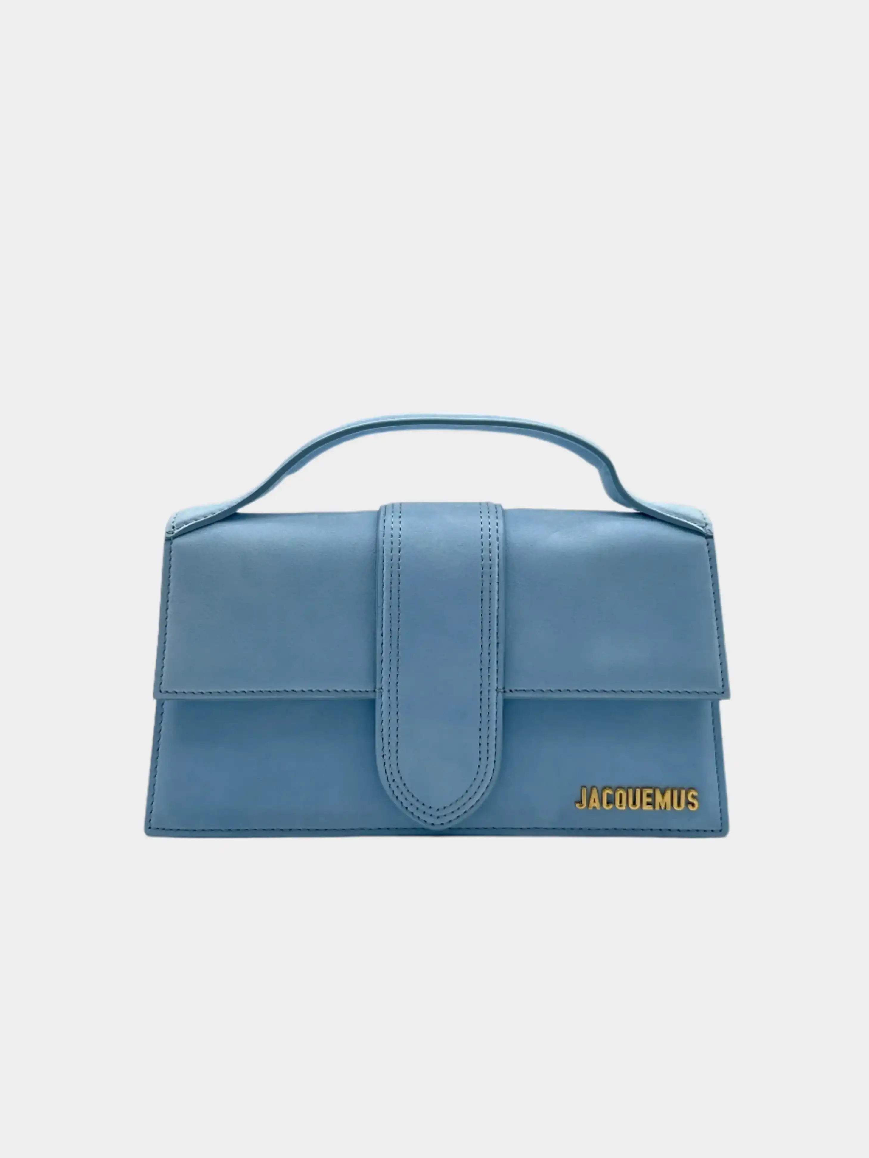 Jacquemus, Le Grand Bambino, borsa azzurra, pelle scamosciata, borsa donna elegante, tracolla Jacquemus, accessori moda, Qlhype