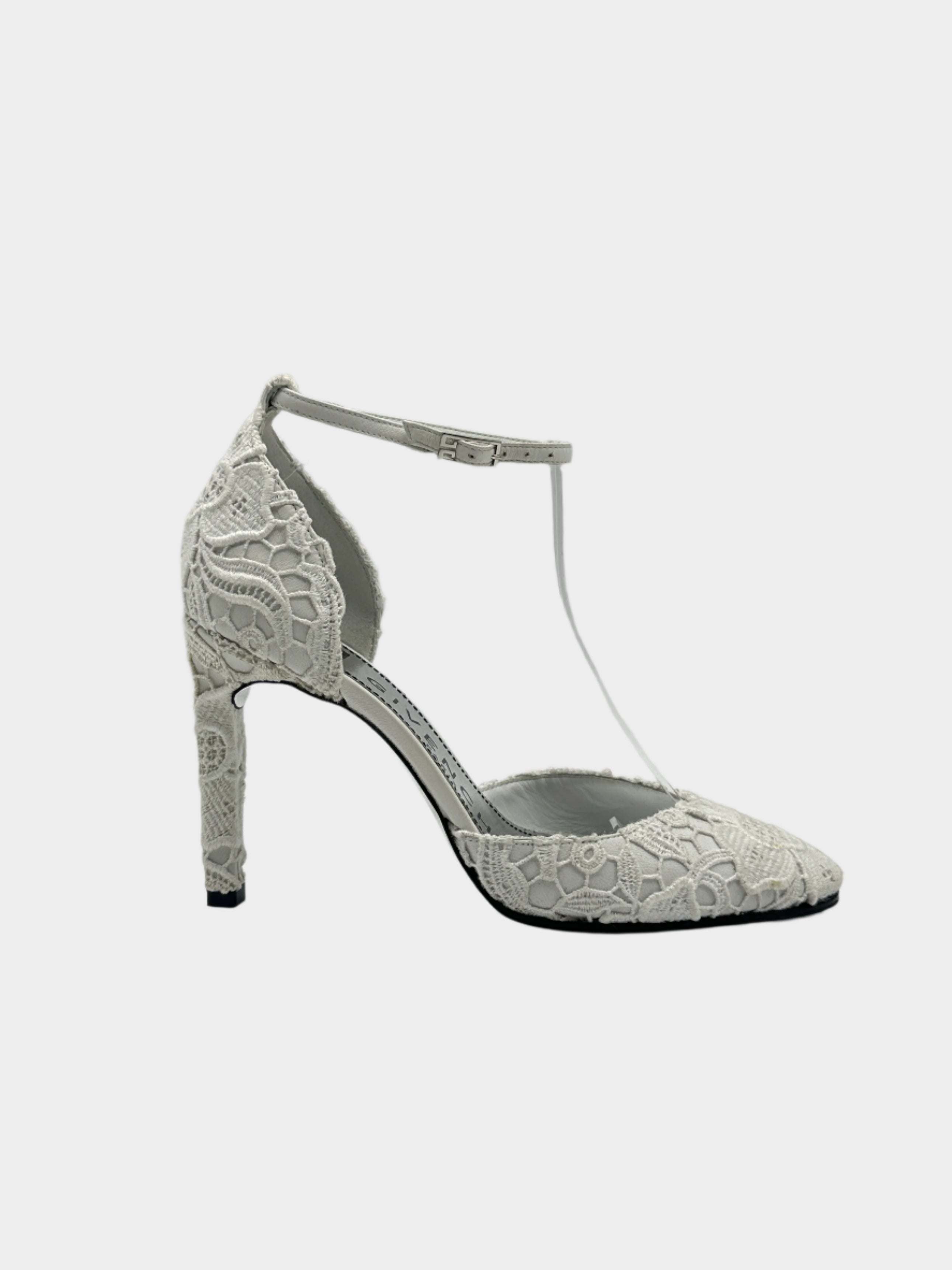 décolleté pizzo Givenchy, scarpe eleganti bianche, scarpa da cerimonia, scarpe con cinturino, décolleté con tacco alto, scarpe bianche in pizzo