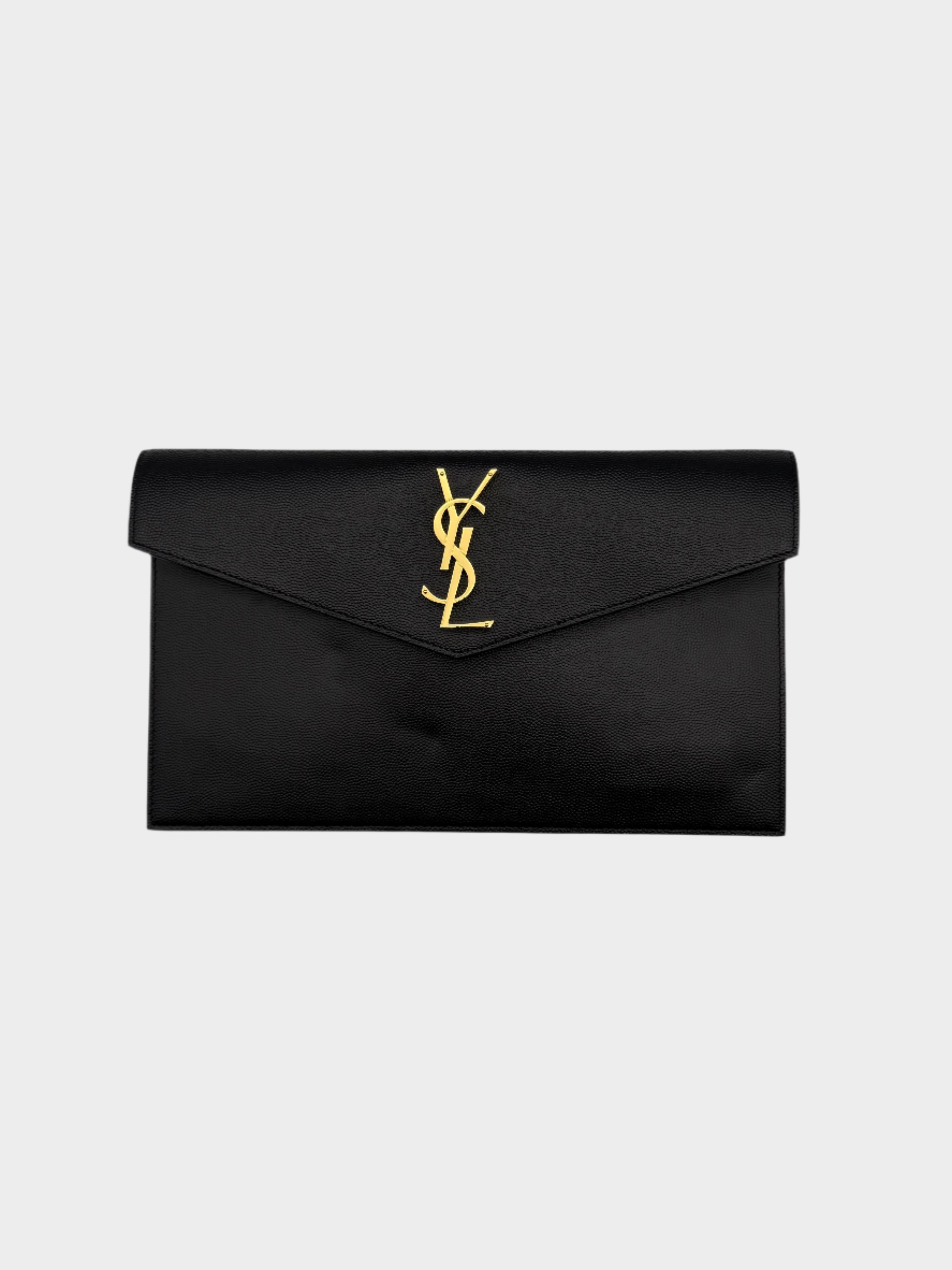 Pochette Saint Laurent Monogram Envelope in pelle nera con logo YSL dorato
