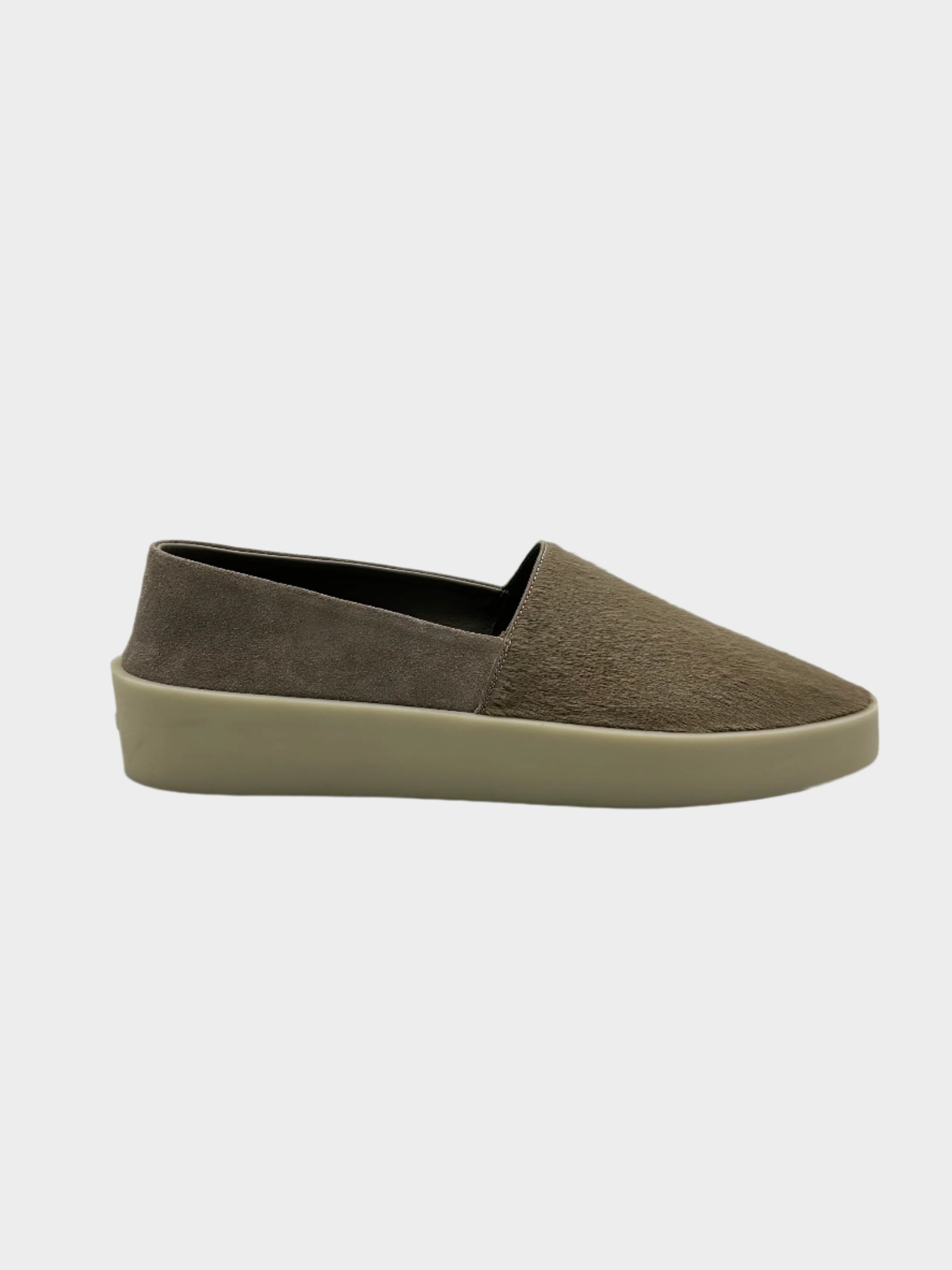 espadrillas taupe, scarpe cavallino, espadrillas suede, calzature estive, moda casual uomo