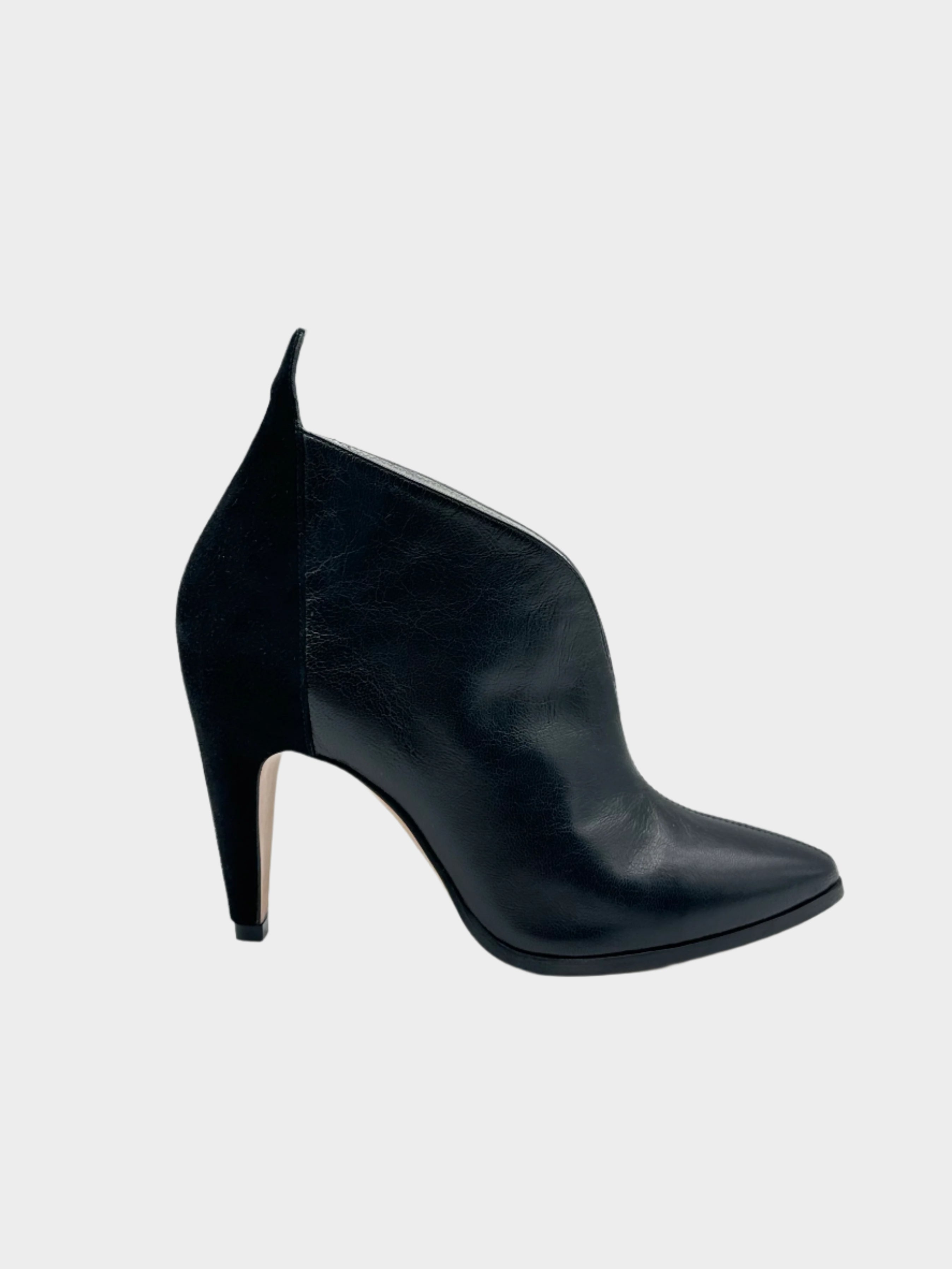 décolleté Givenchy nera, scarpa asimmetrica donna, pelle e suede Givenchy, décolleté elegante punta affusolata, scarpe tacco Givenchy