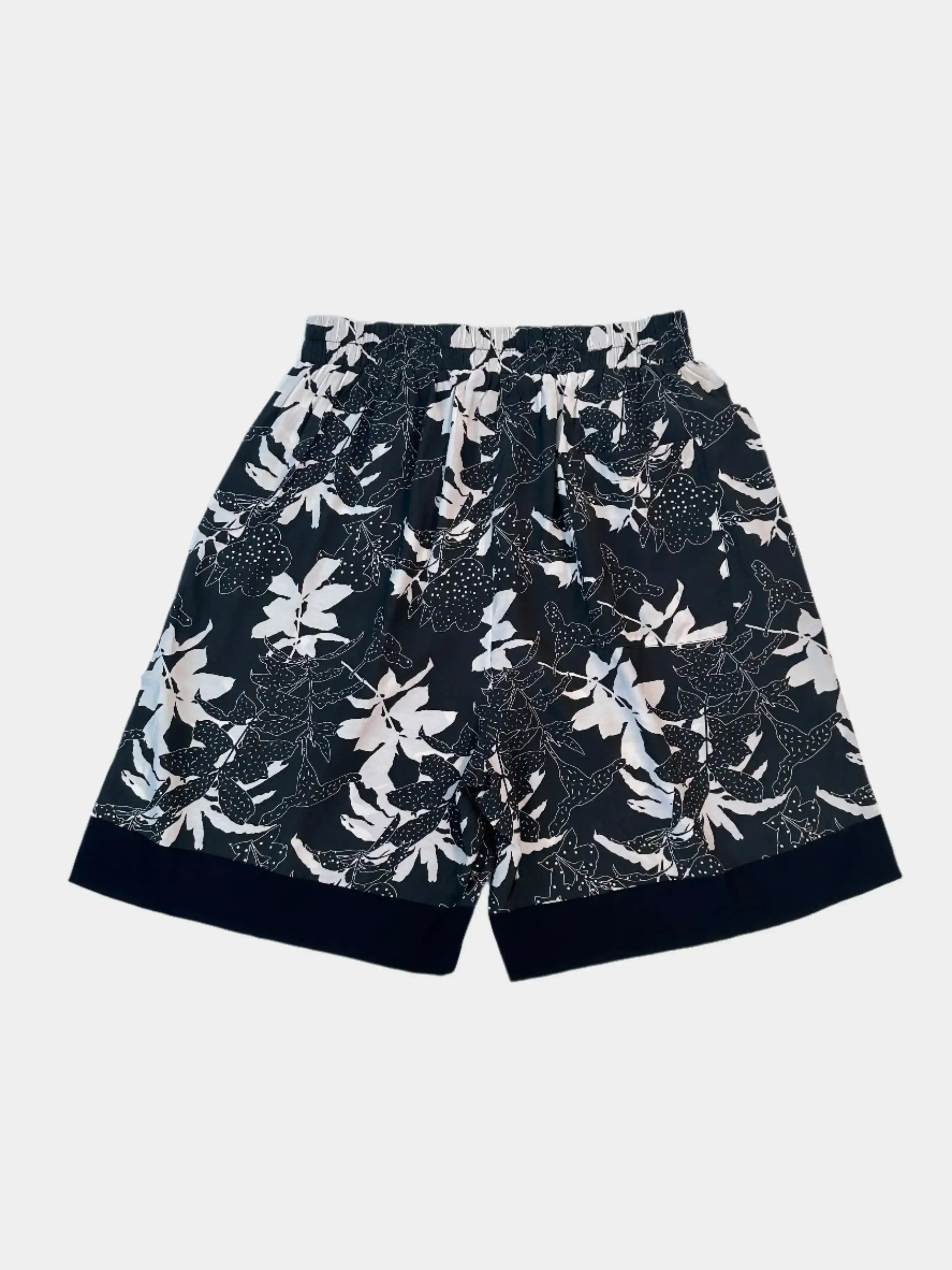 Pantaloni Corti Floreali Con Fondo A Contrasto