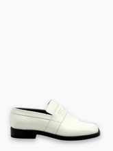 - | Qlhype