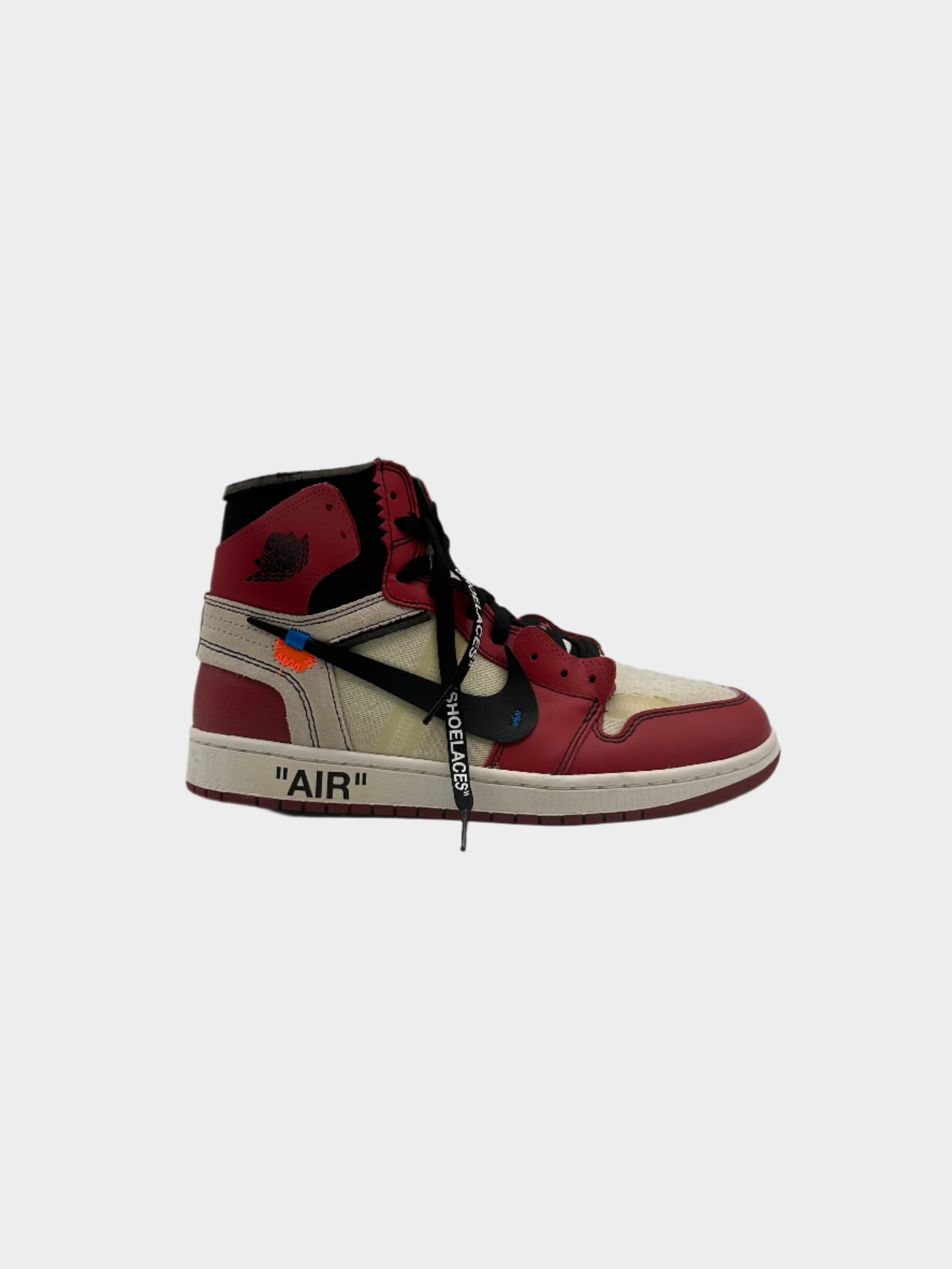 Sneakers Off-White x Nike Air Jordan 1 Chicago lato esterno