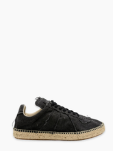 - | Qlhype