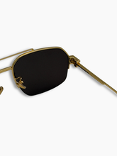 Occhiali Da Sole Con Lenti Scure -  | Qlhype