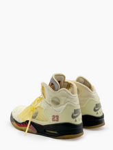 Sneakers Air Jordan 5 Off-White Sail -  | Qlhype