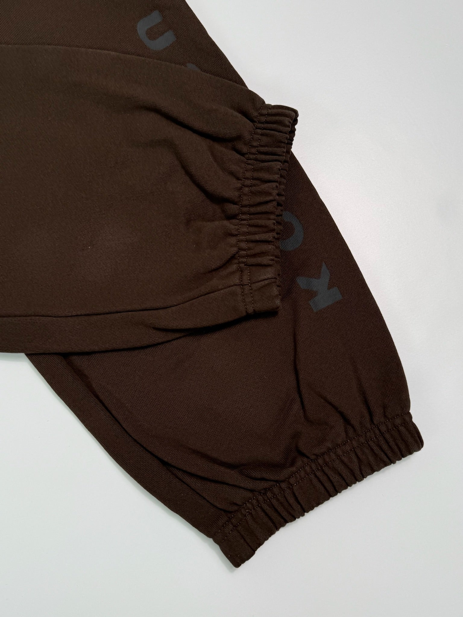 Pantaloni Marroni Travis Scott Flare Con Stampa E Dettagli Grafici