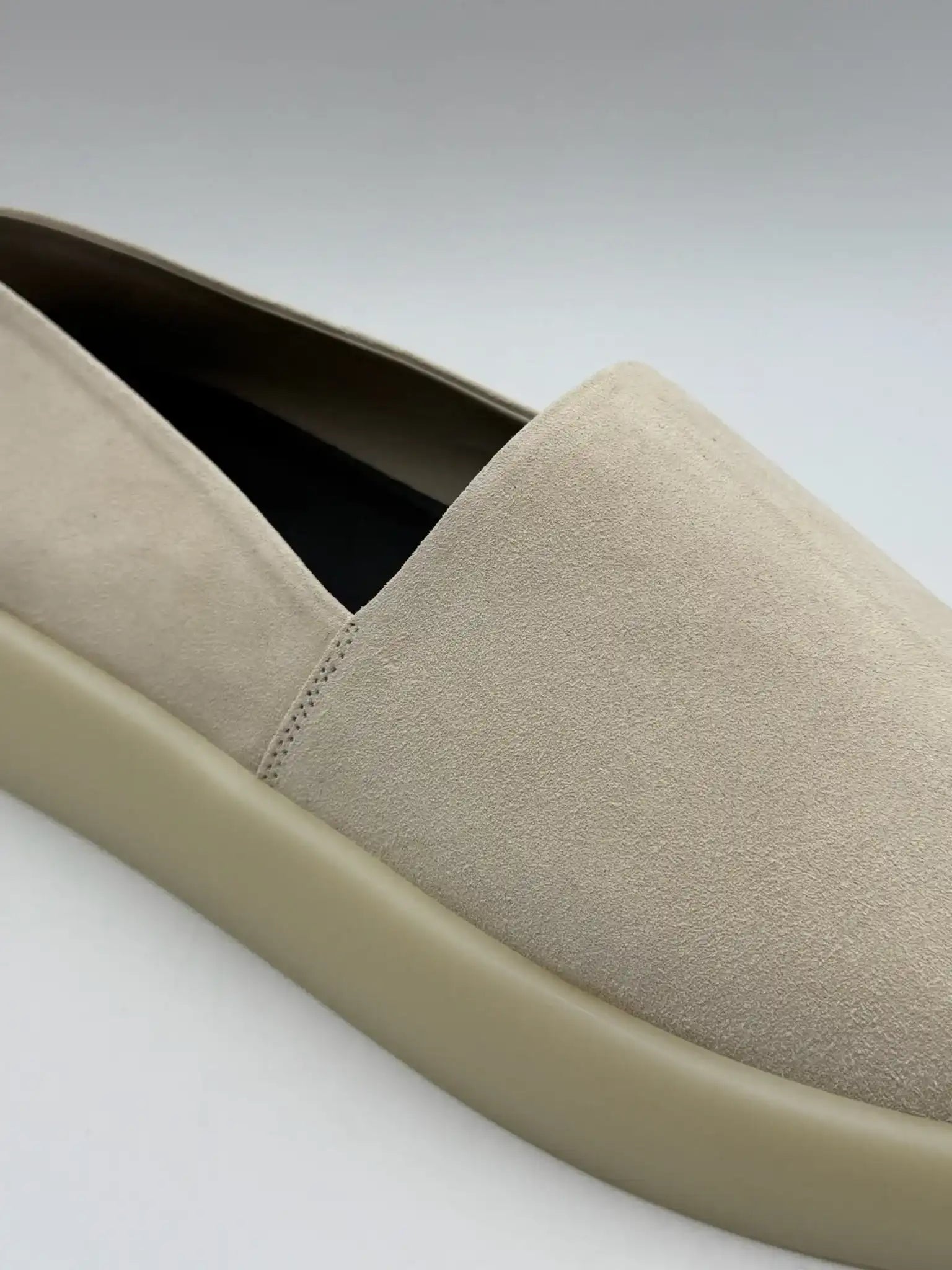 Mocassini In Suede Cream