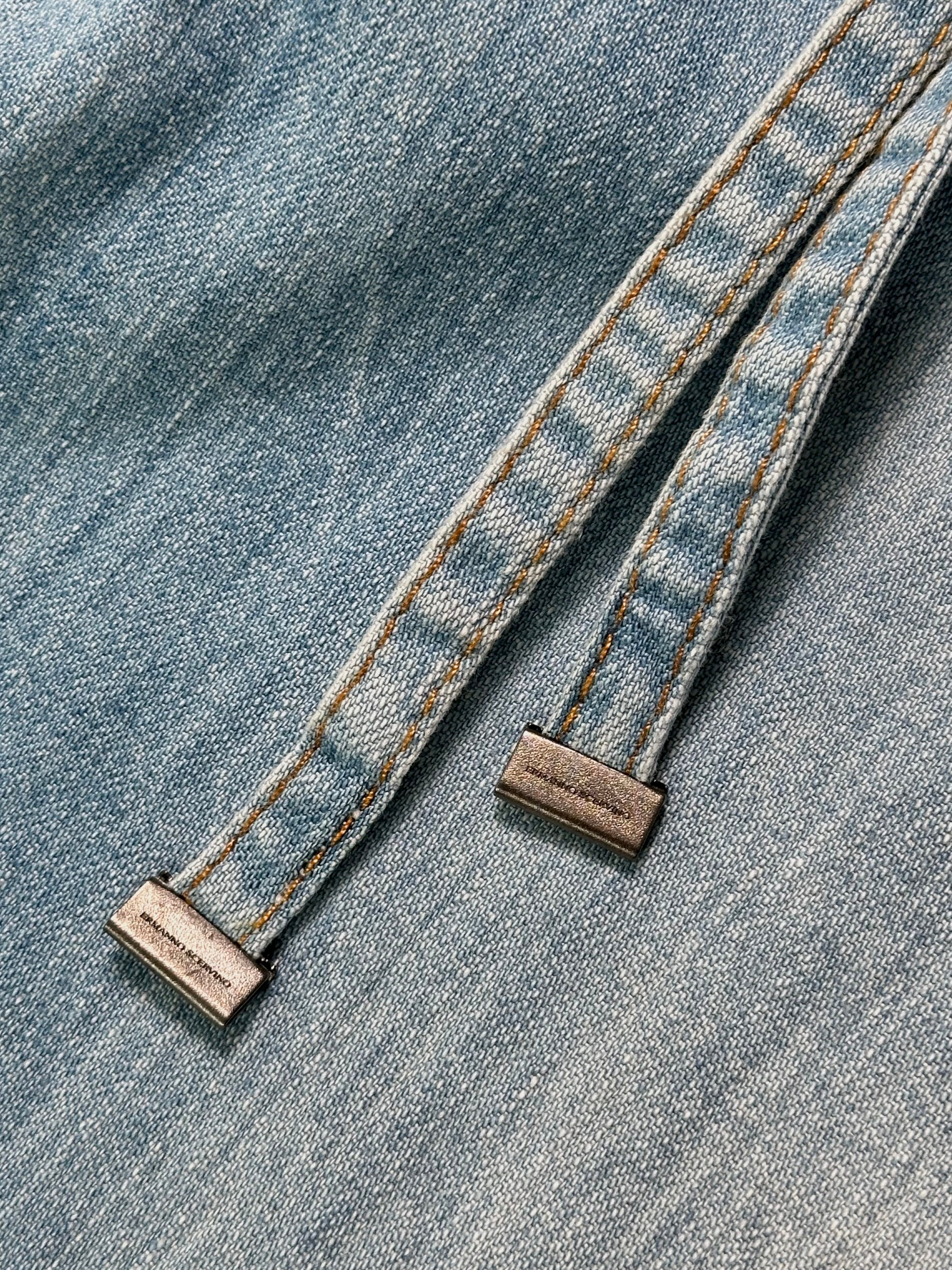 Adjustable Jeans