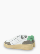  -  | Qlhype