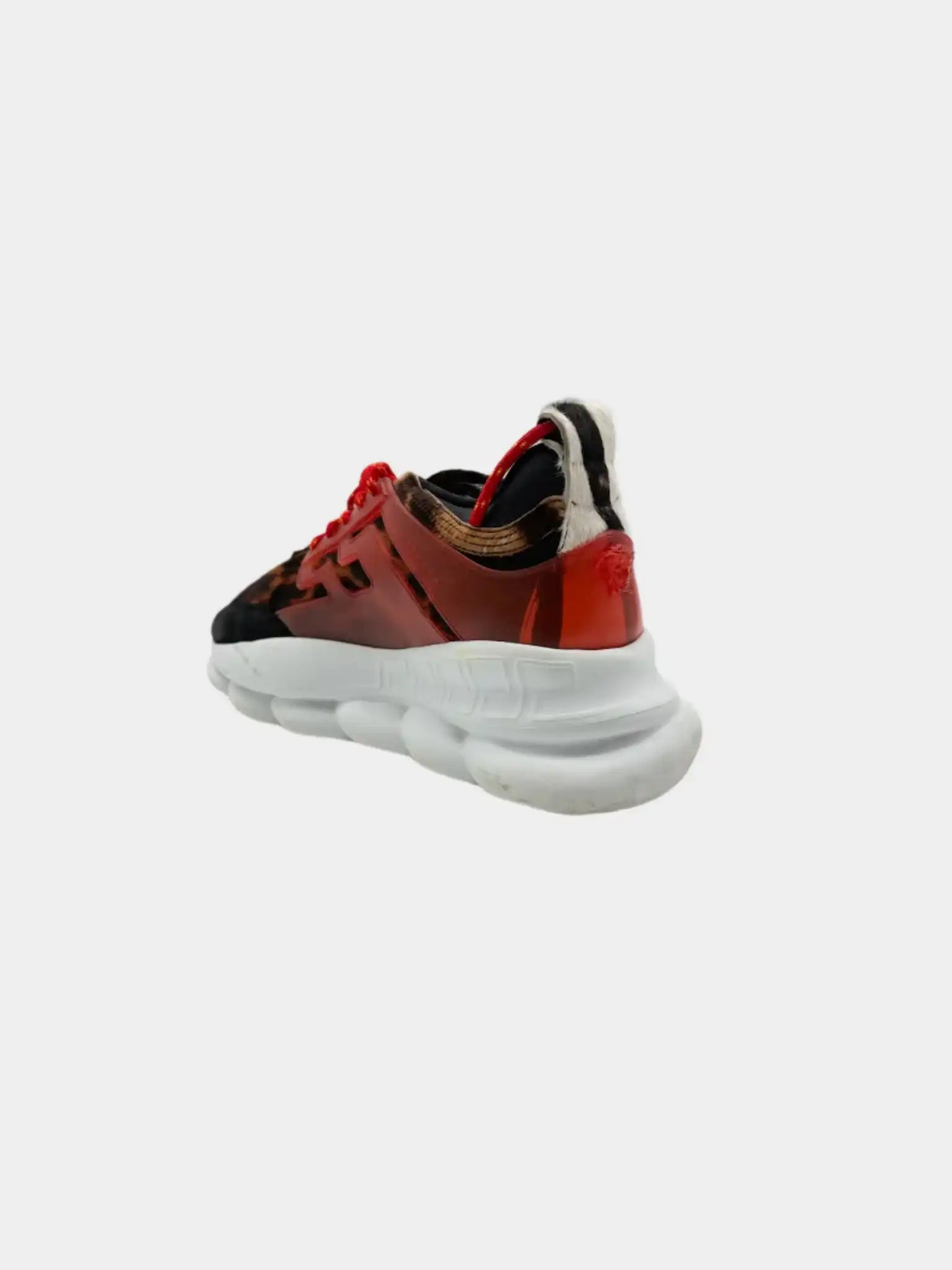 Sneakers Chain Reaction