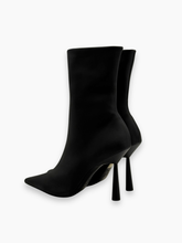 Stivaletti Neri A Punta Con Tacco -  | dBlank