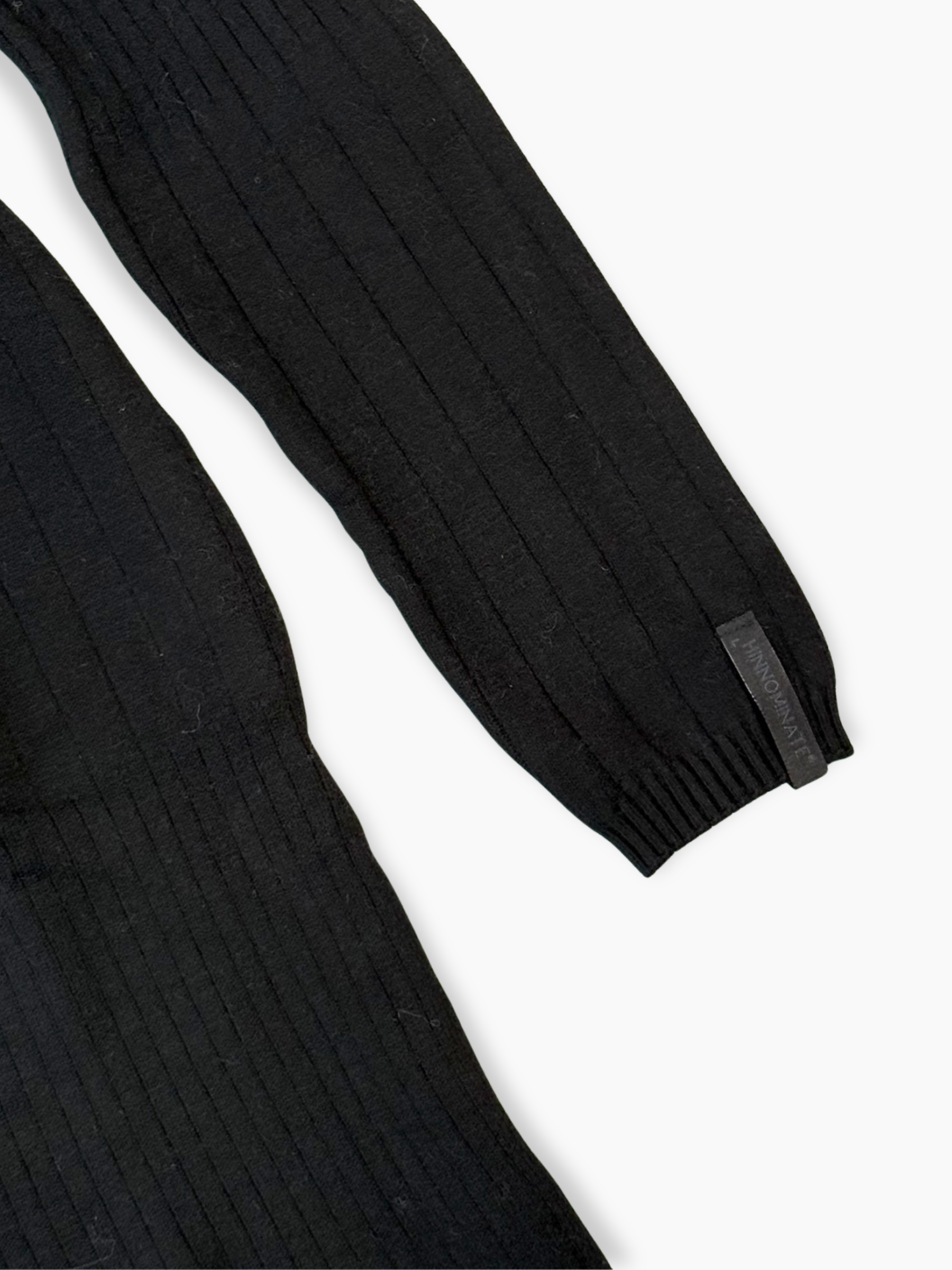 Abito Nero In Maglia A Costine Con Collo Alto