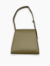 Borsa Verde Con Chiusura Dorata - Verde | Qlhype