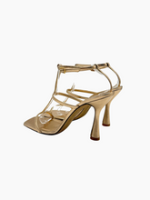 Le Gladiateur Gold Laminated Sandals -  | dBlank