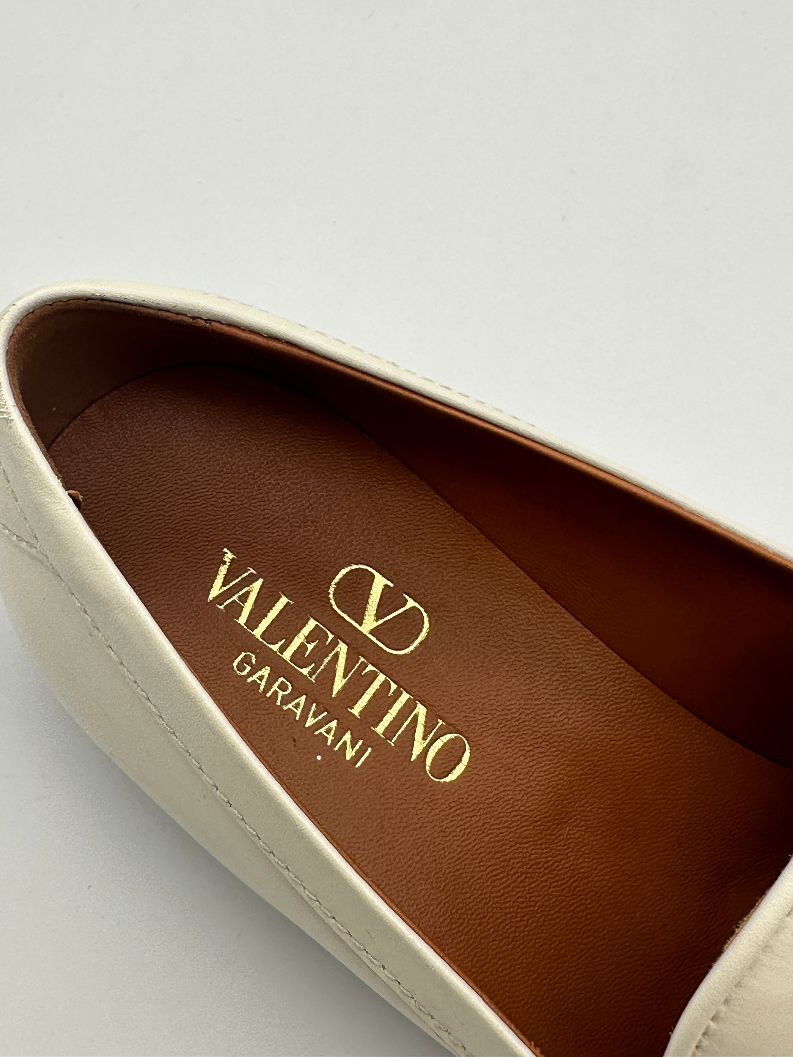 VLogo Loafer