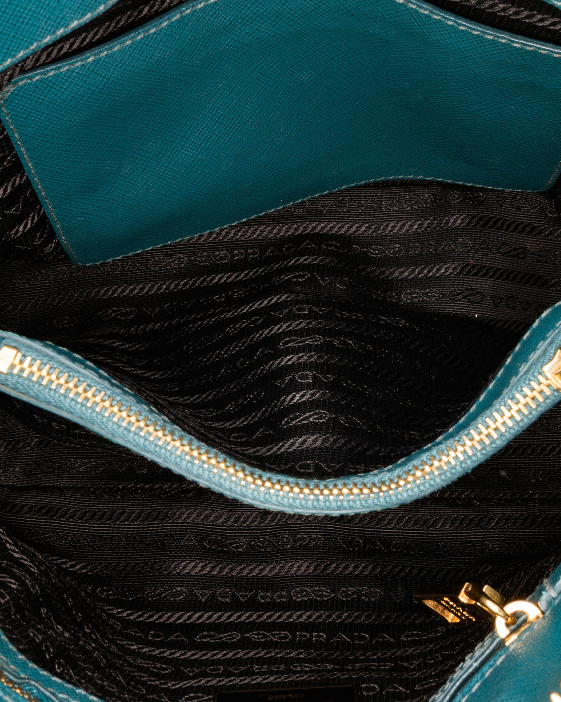 Borsa Prada In Pelle Saffiano Turchese Con Tracolla E Logo Oro
