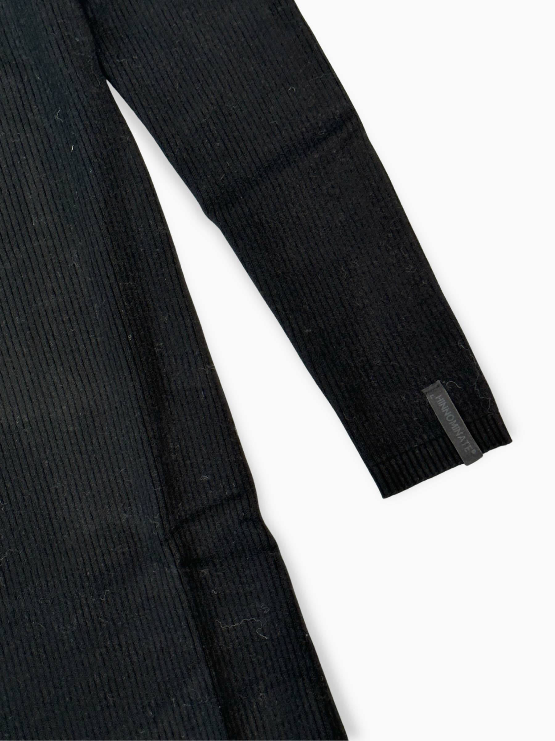 Abito Nero In Maglia A Costine Con Spacco