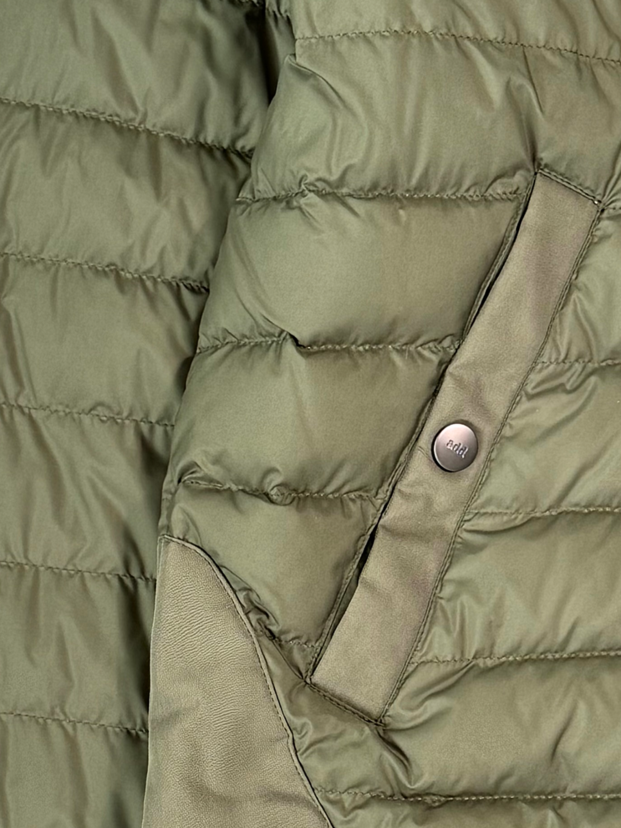 Piumino Verde Militare Con Inserti Tecnici