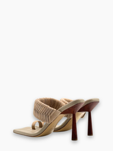 Mule In Suede Beige Con Tacco Scultoreo - Beige | Qlhype