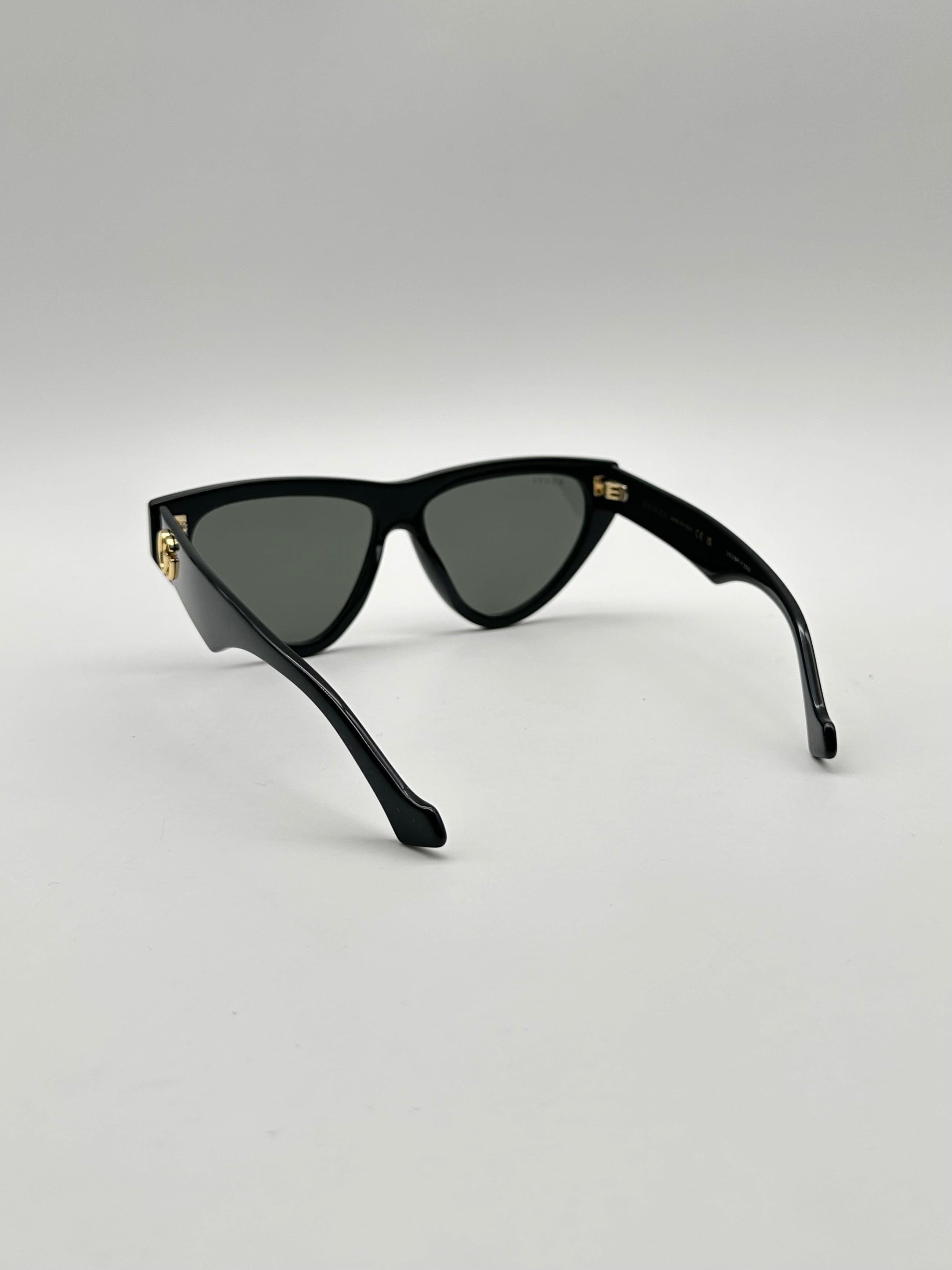 Geometric frame sunglasses