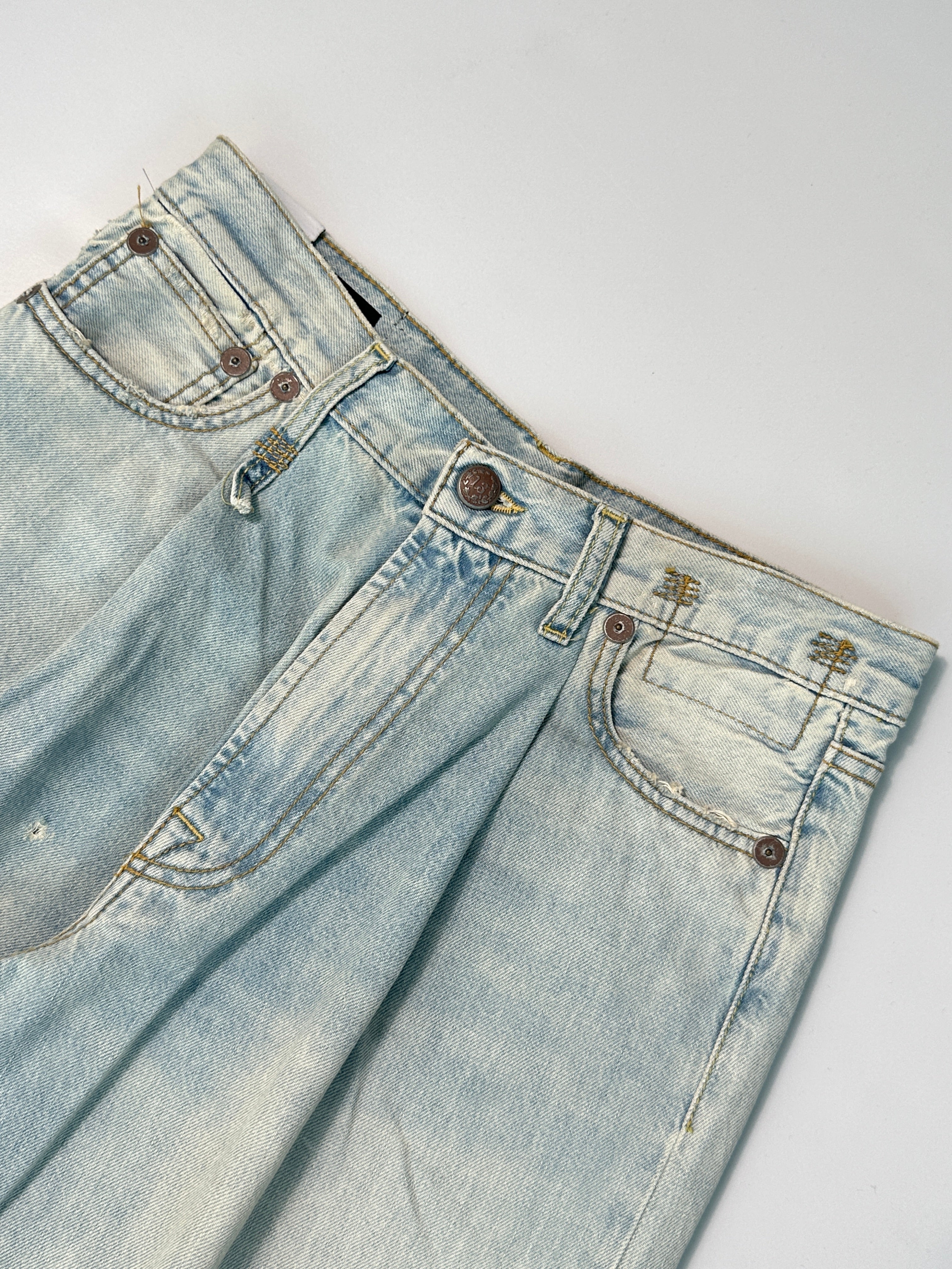 Damon Jeans With Pleats