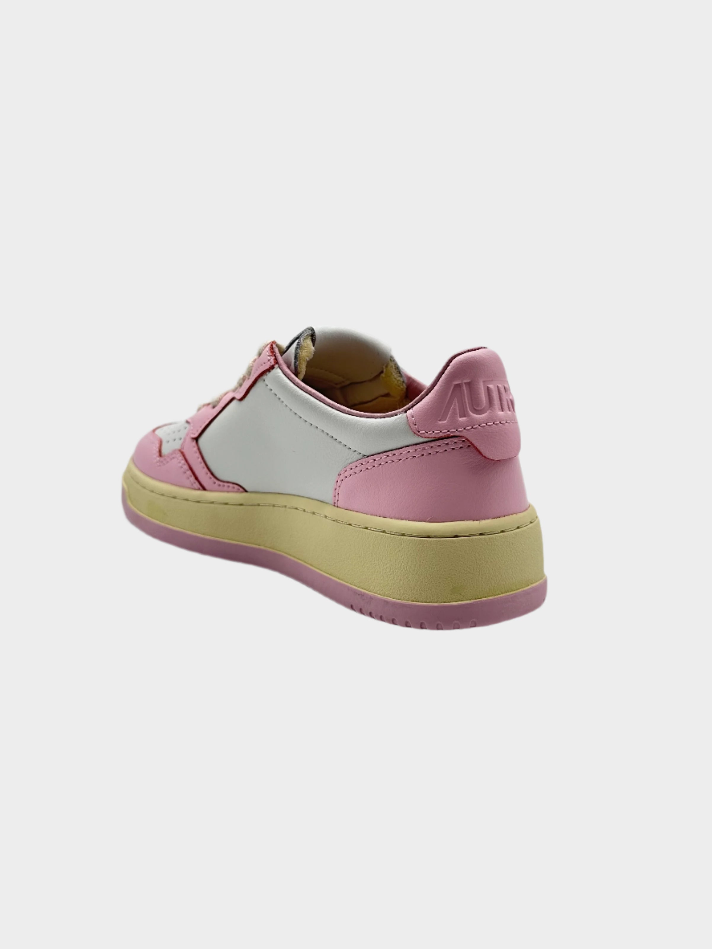 Medalist Low Sneakers Pink Sole