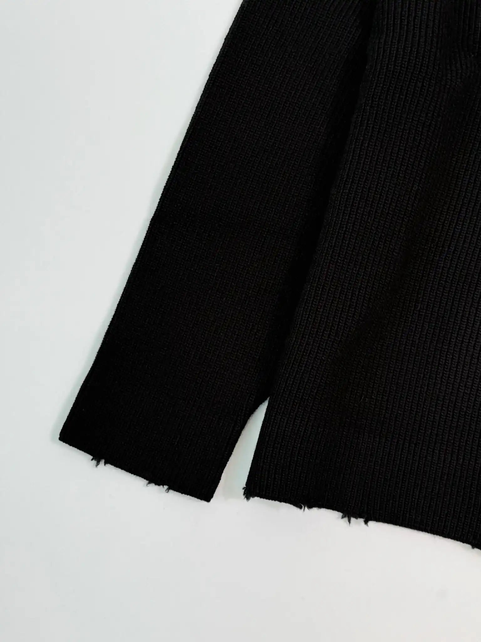 Maglione Sfrangiato Con Scollo Squadrato