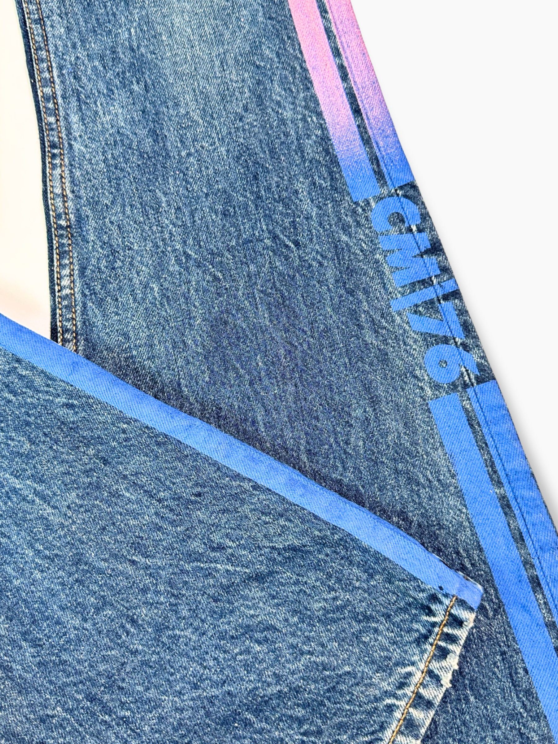 Jeans Svasati Blu Con Bande Rosa E Blu