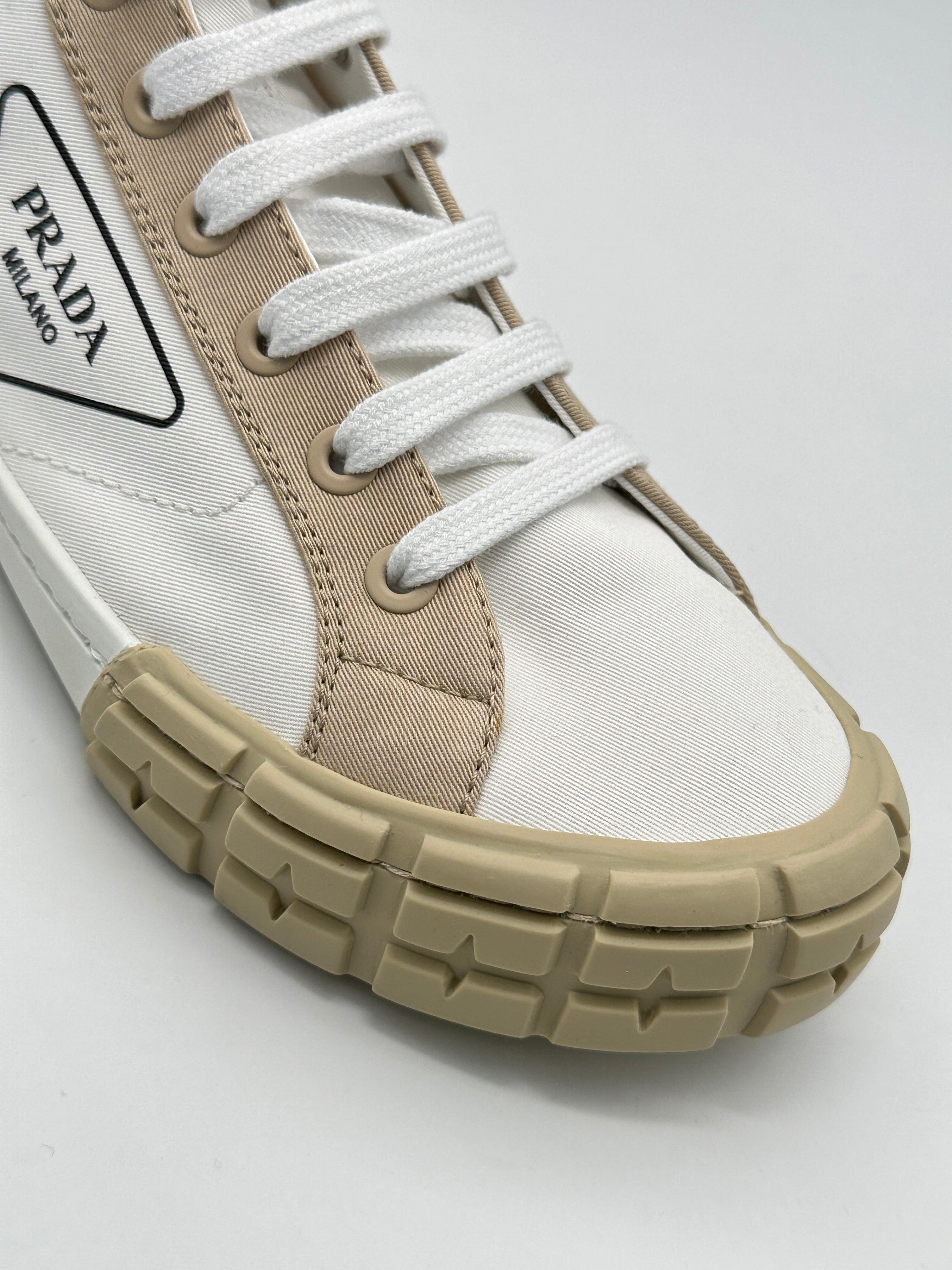 Gabardine Wheel Sneaker