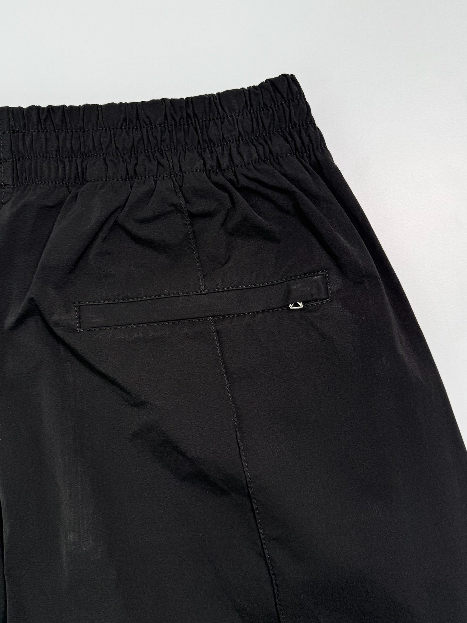 Pantaloni Neri Con Polsini Elasticizzati