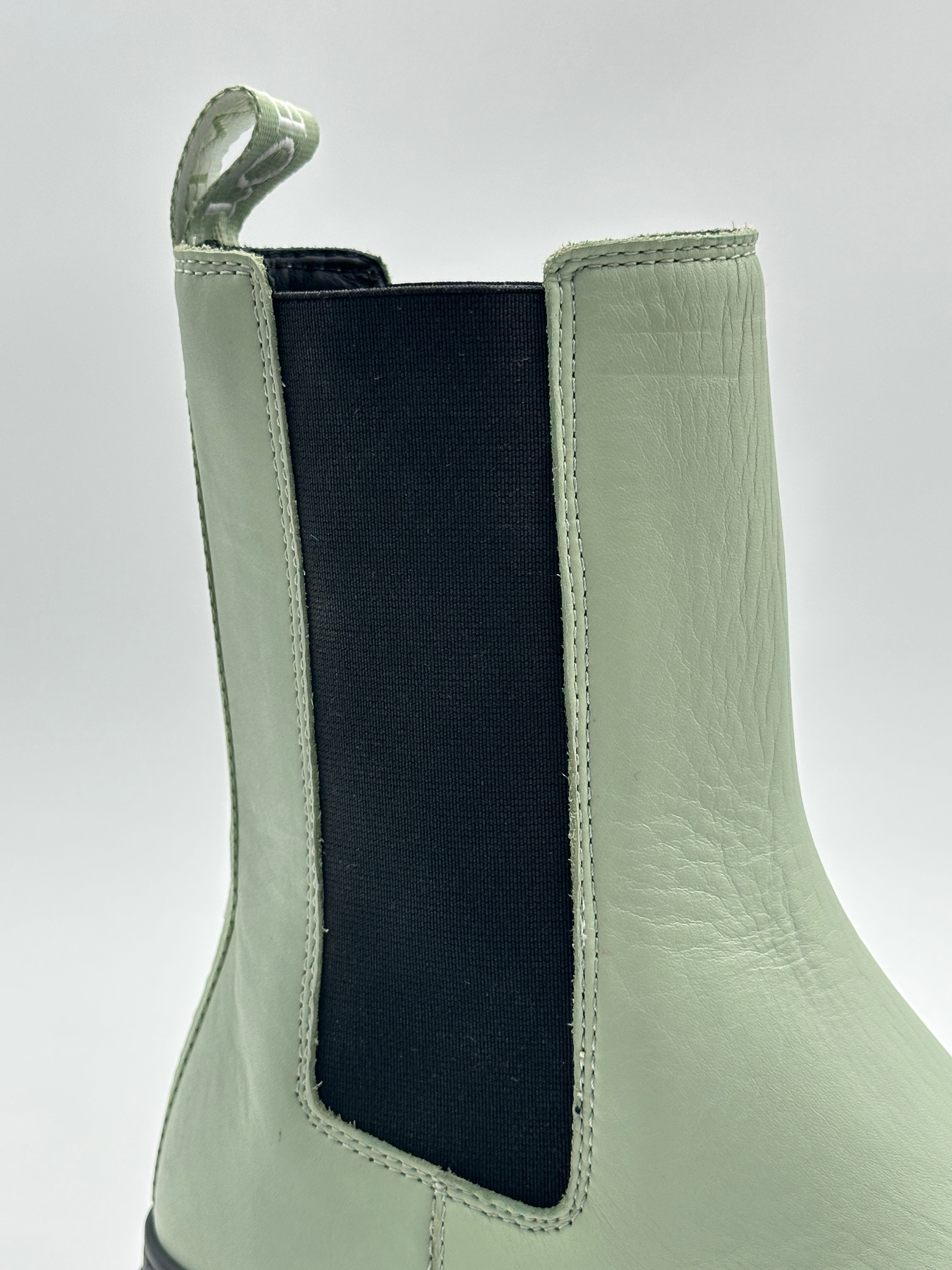 Chelsea Boots