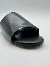 Cushion Slides - Black | dBlank