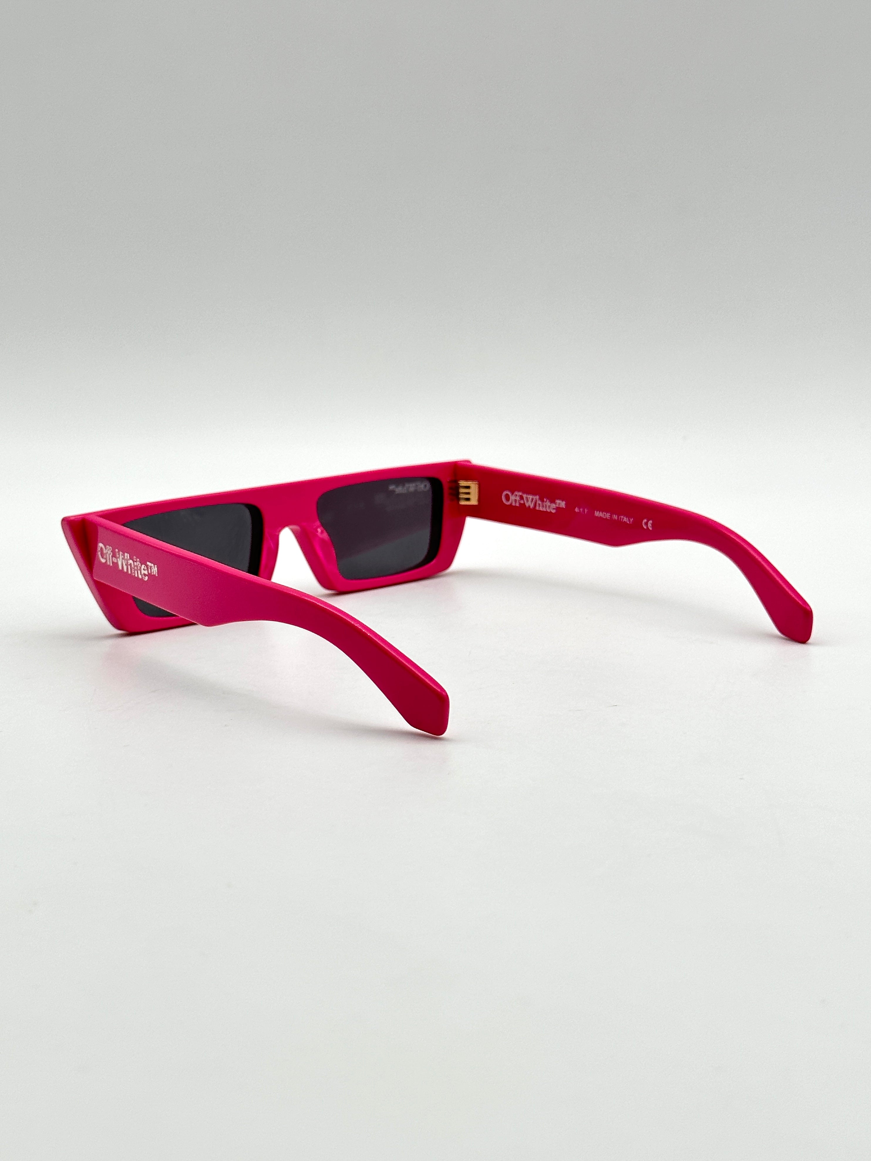 Sunglasses With Logo