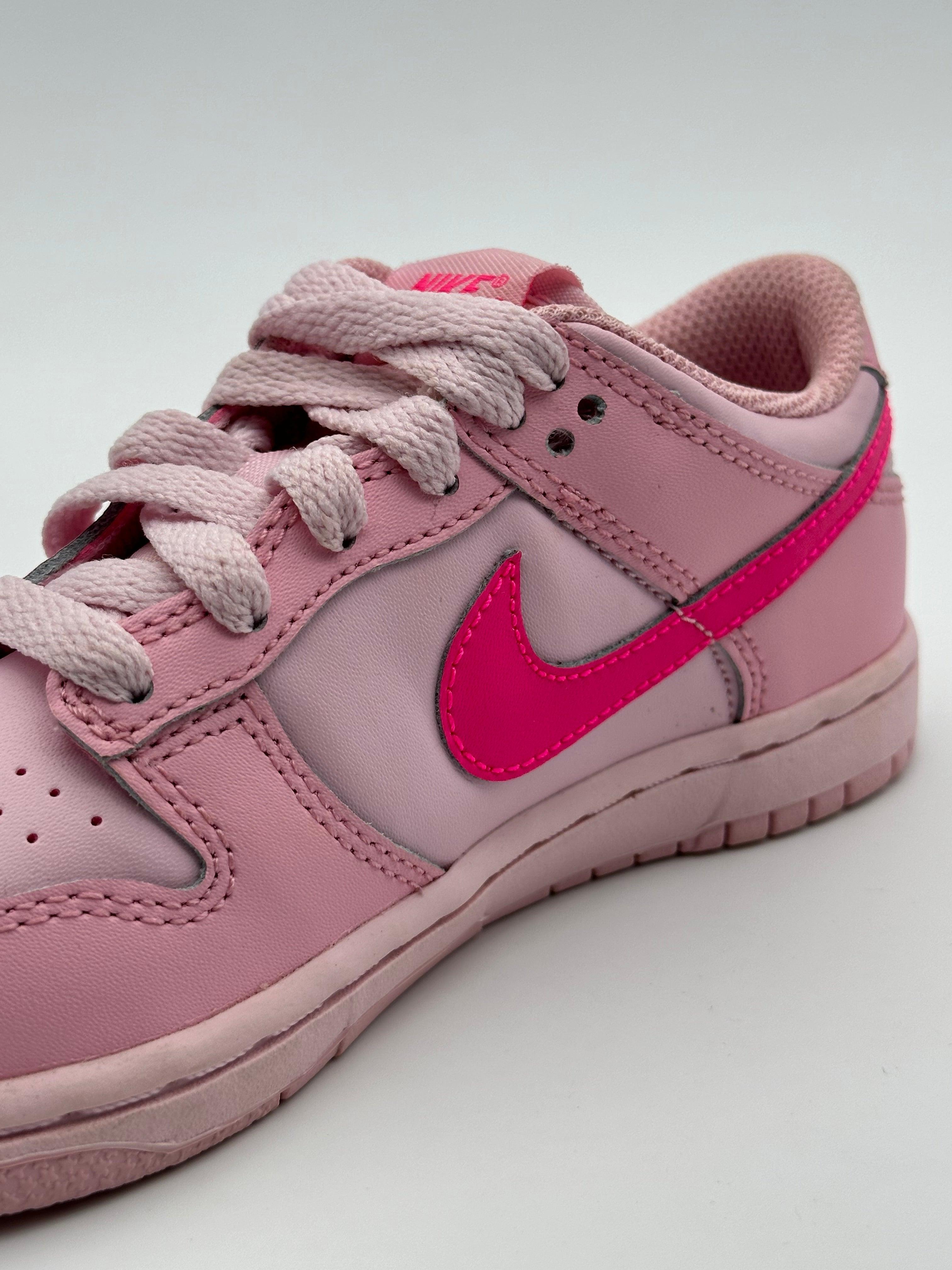 Dunk Low Triple Pink