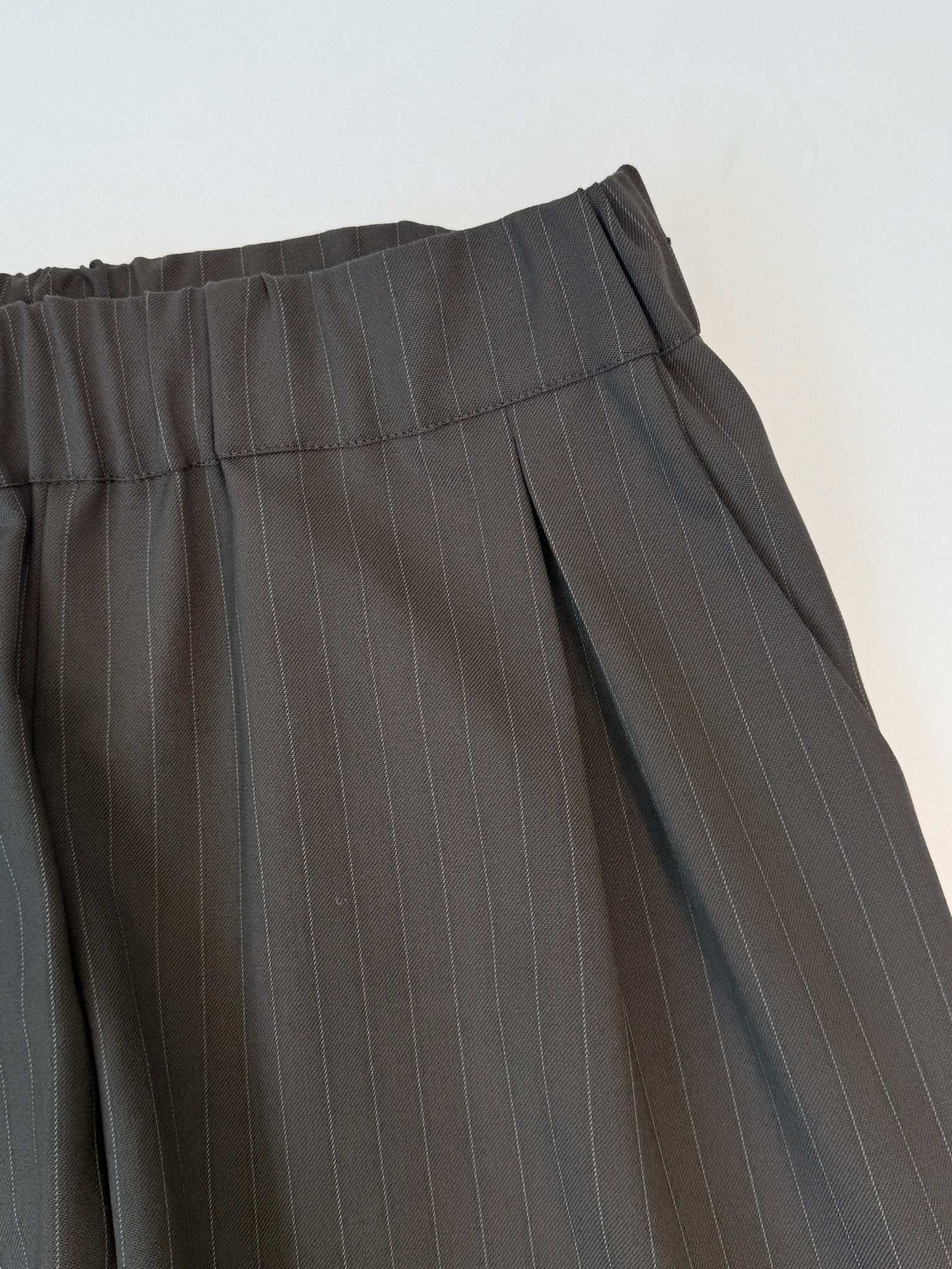Pantaloni Gessati Con Vita Elasticizzata