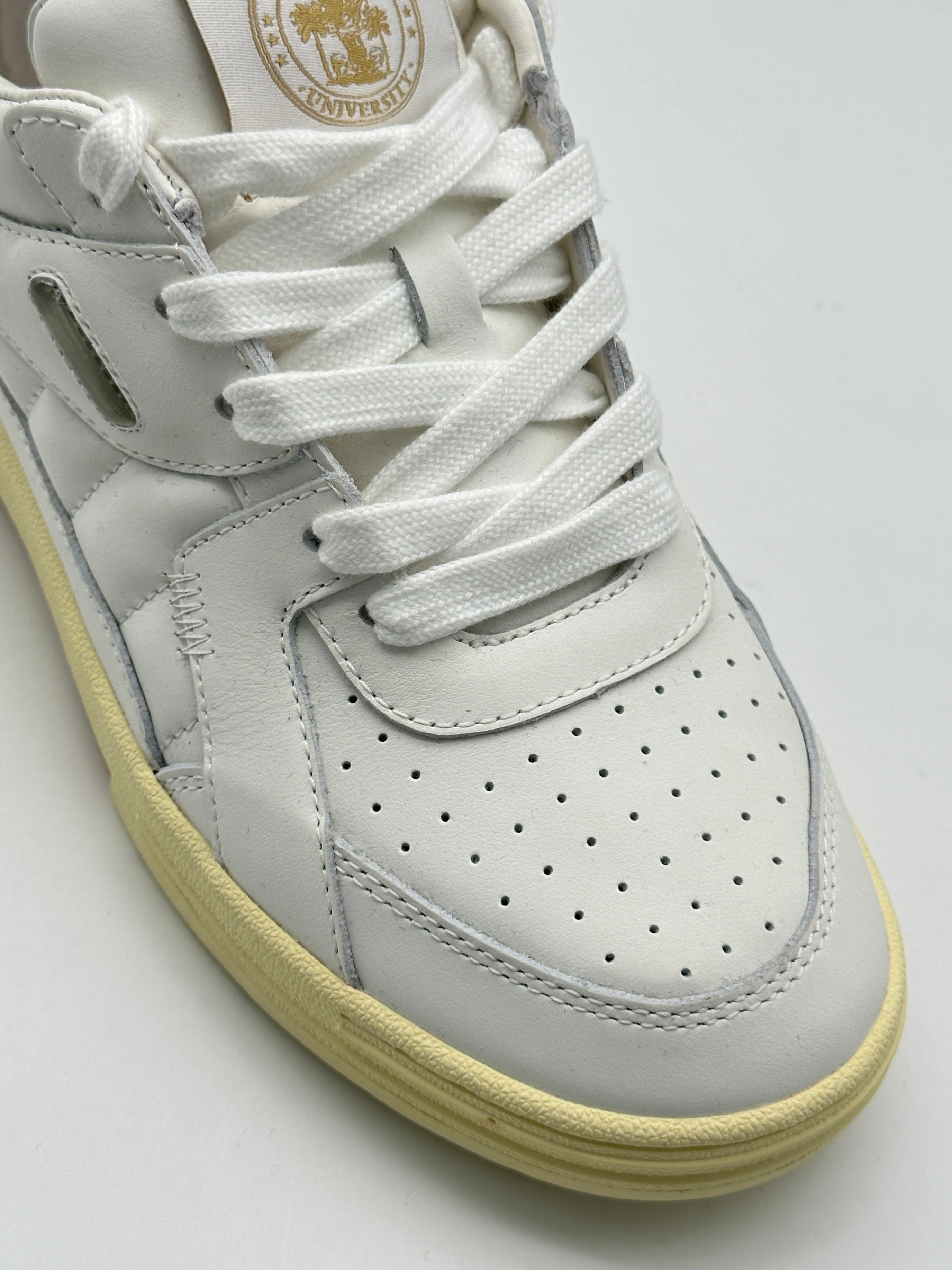 Sneakers University