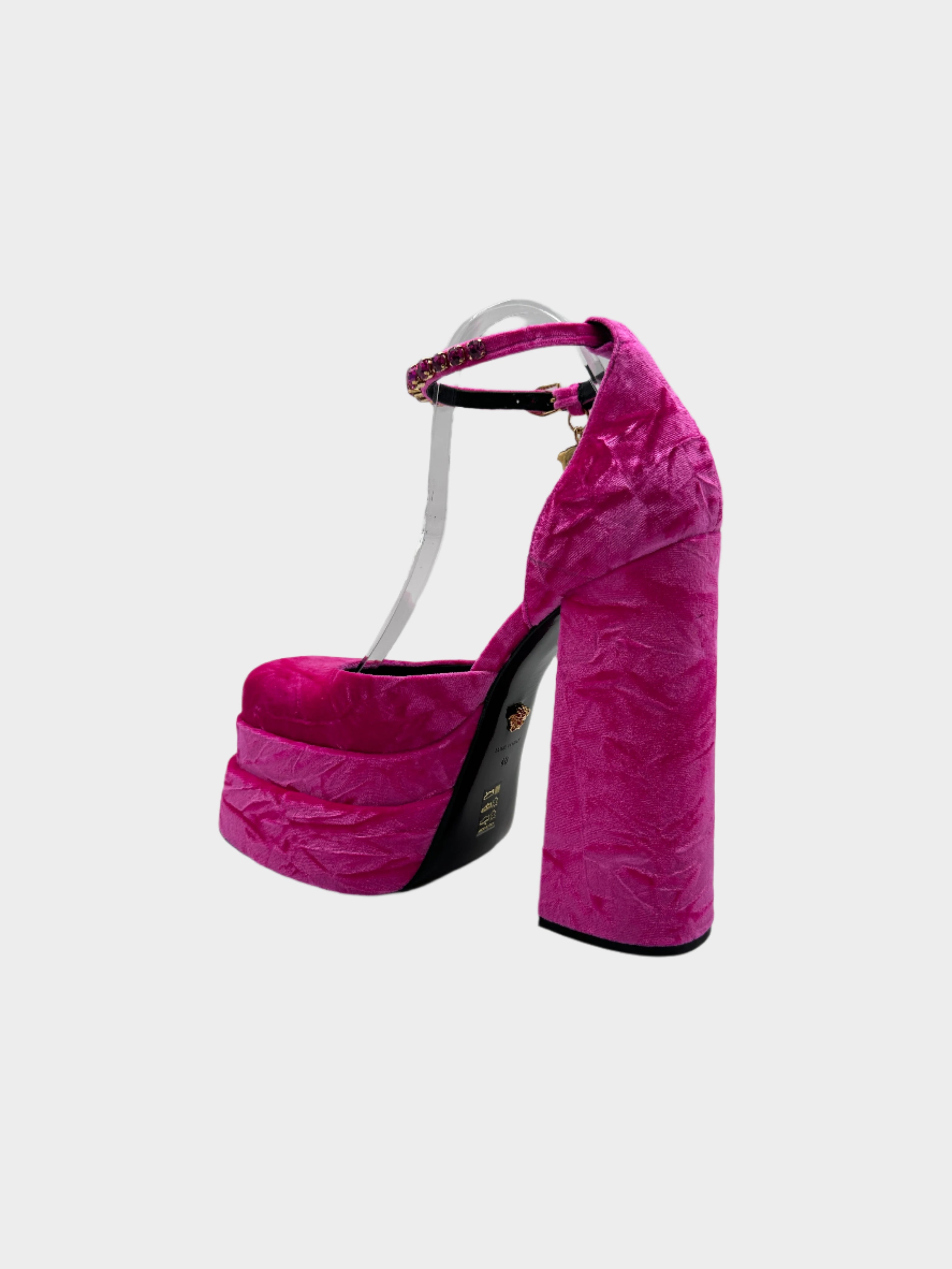 Fuchsia Velvet Pumps With Platform And Jewel Strap