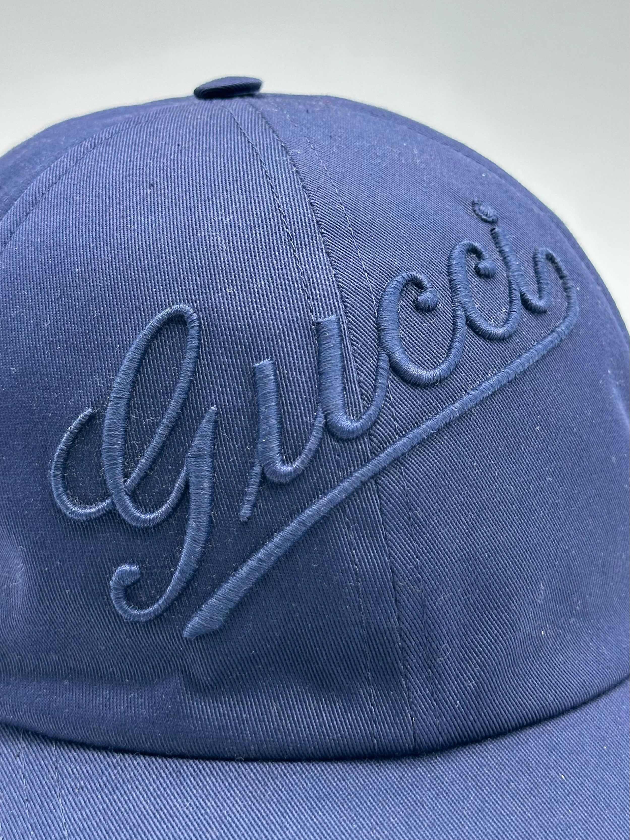 Embroidery baseball logo cap