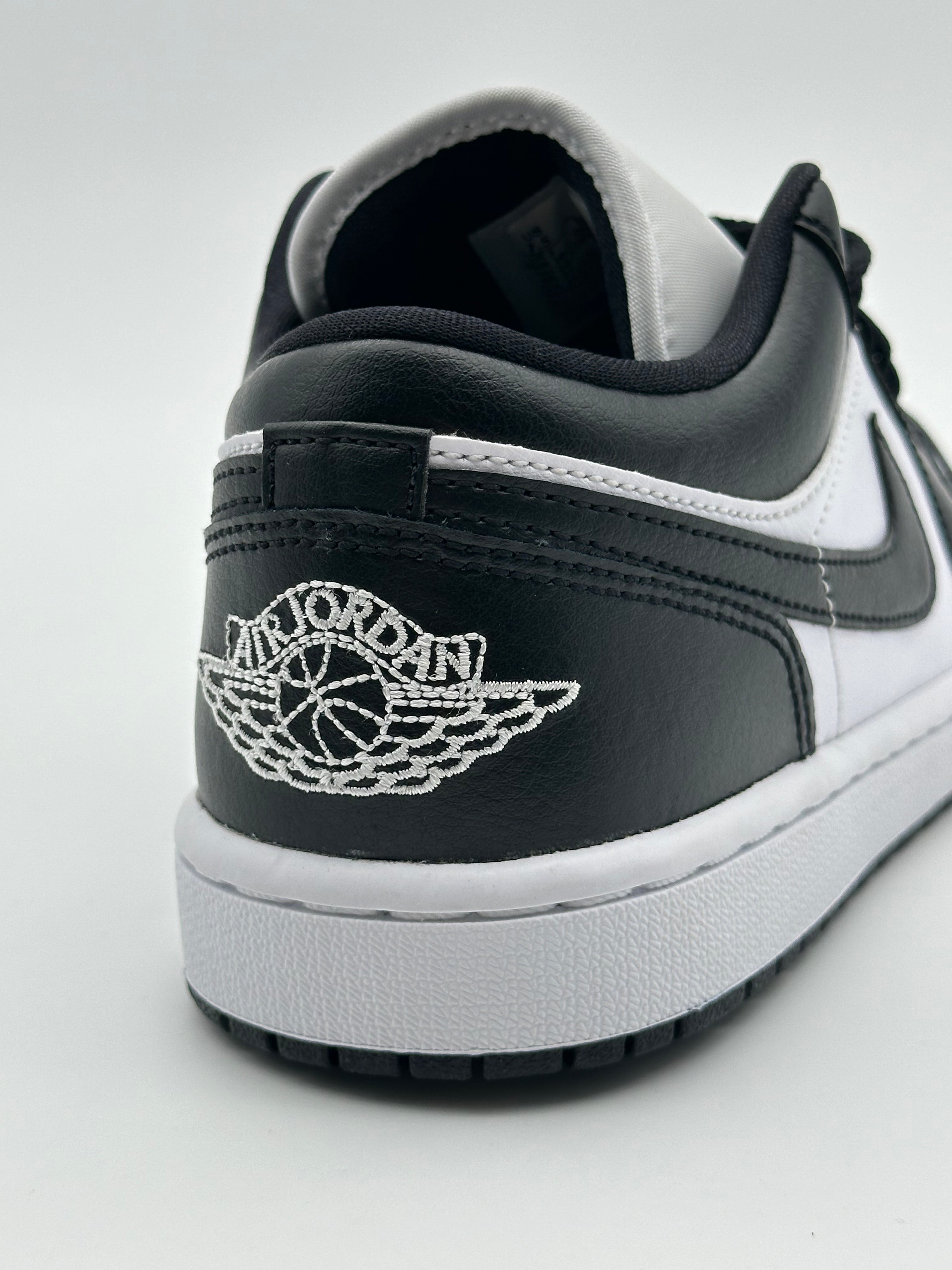 Air Jordan 1 Low Panda