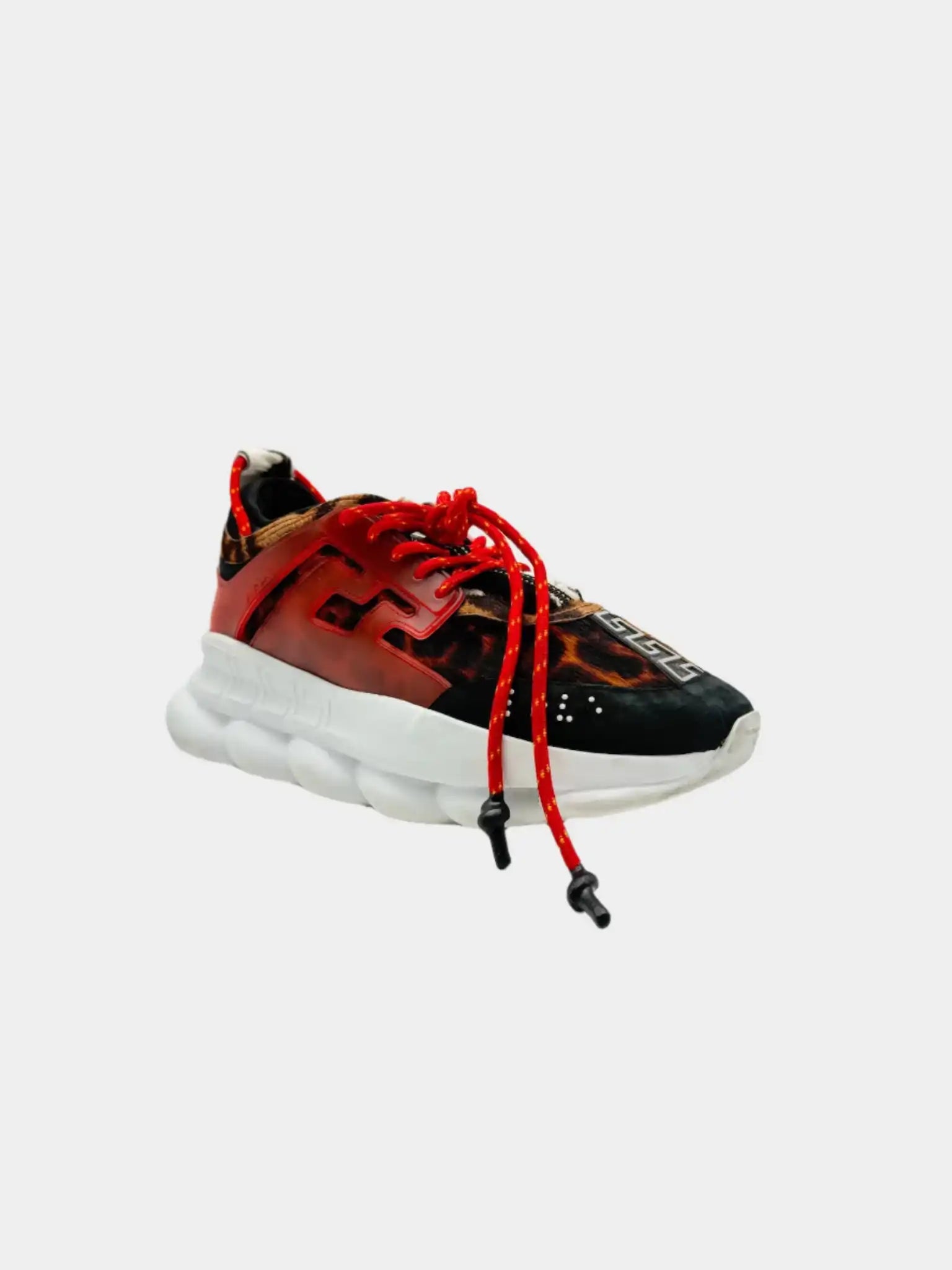 Sneakers Chain Reaction