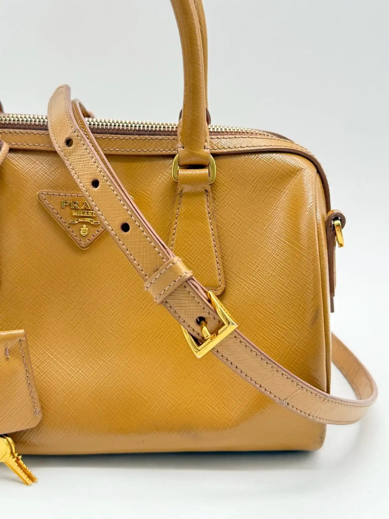 Bauletto In Pelle Con Tracolla