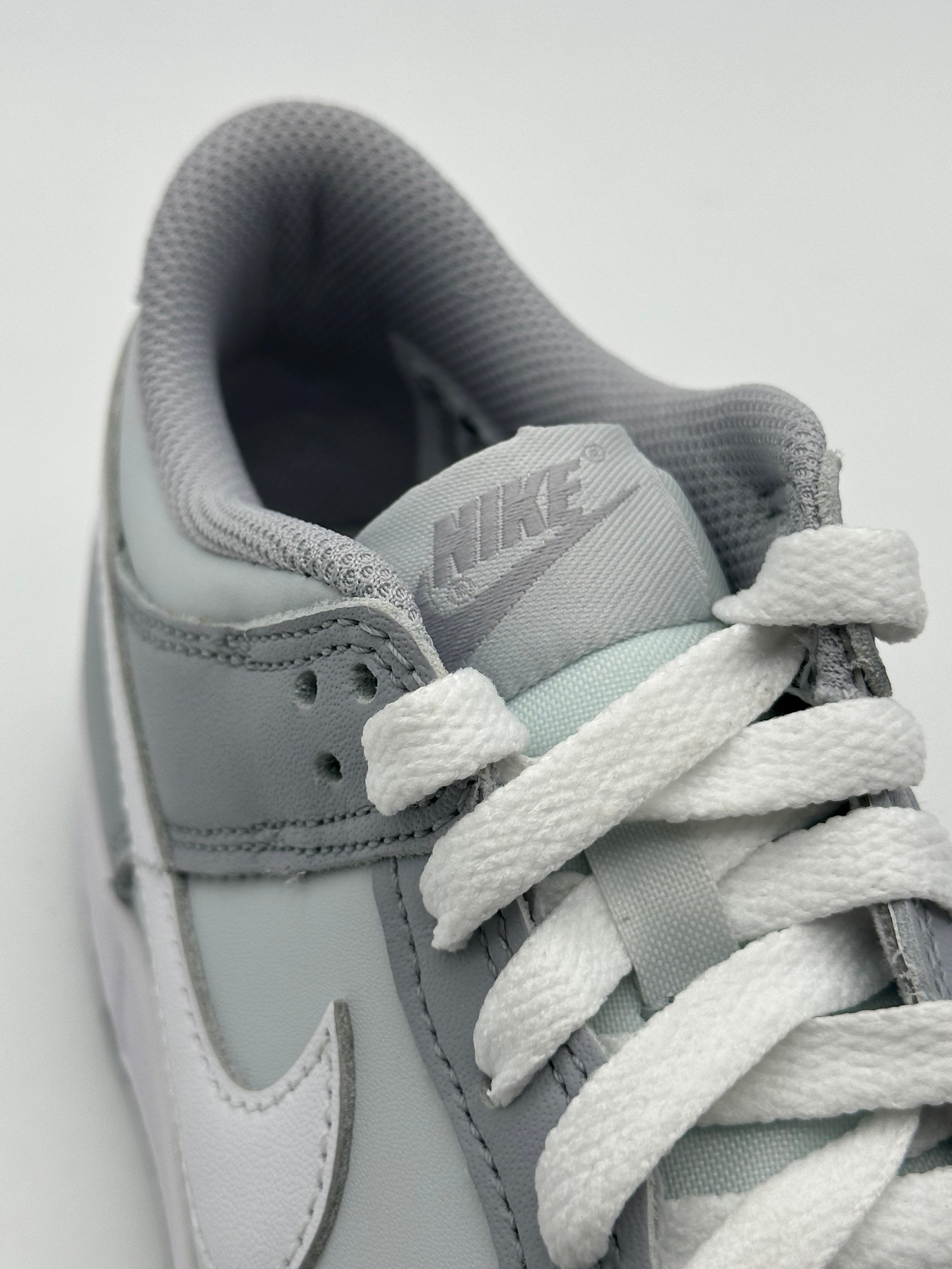 Dunk Low Pure Platinum