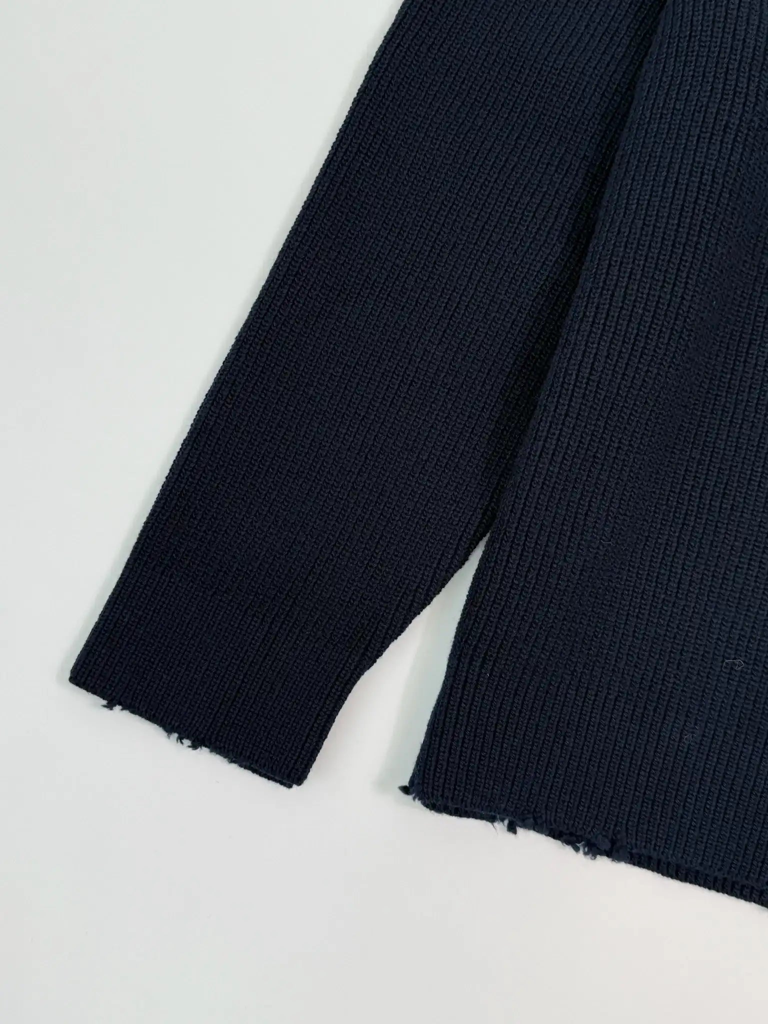 Maglione Sfrangiato Con Scollo Squadrato