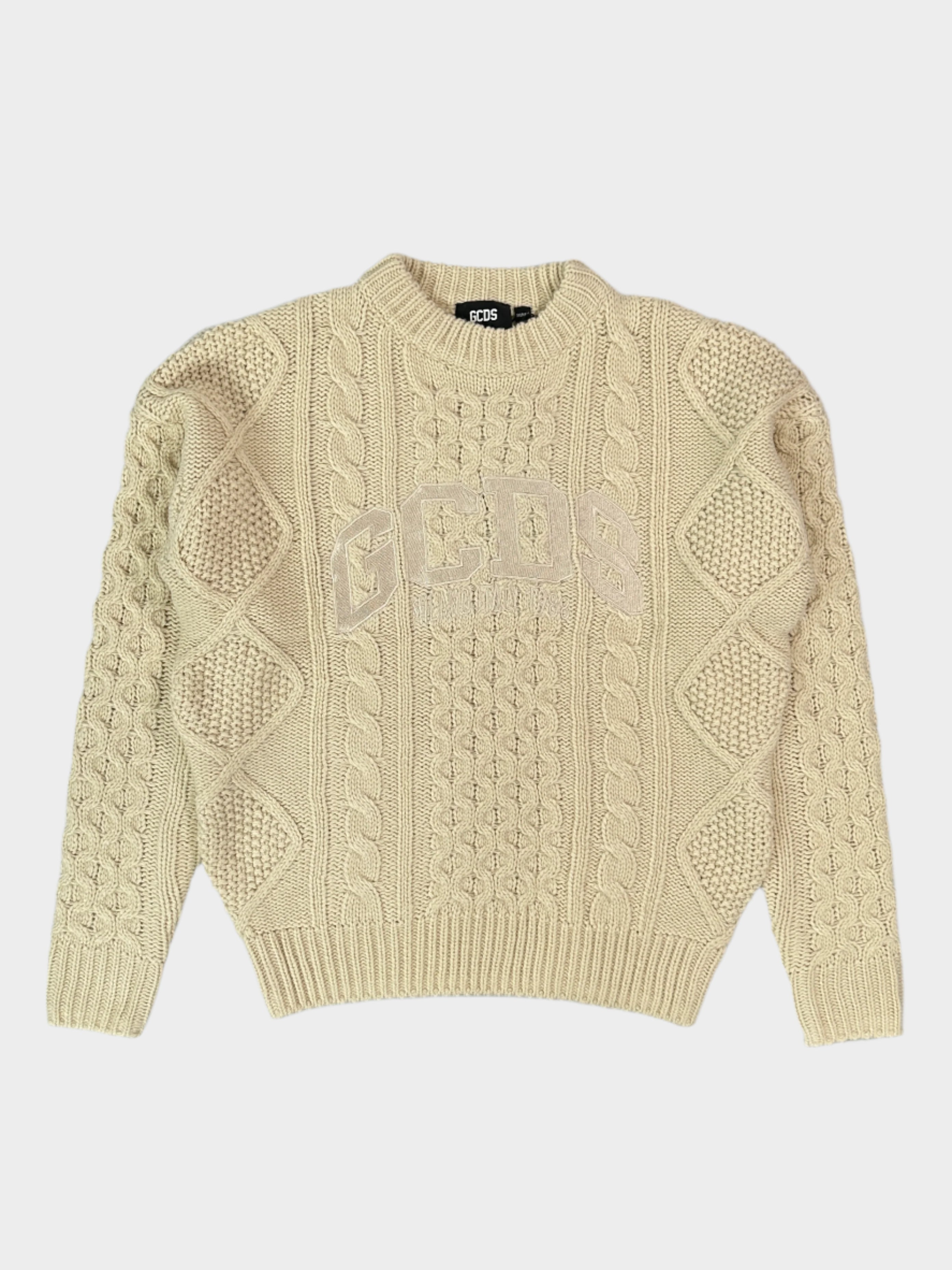 GCDS, maglione trecce, lana, beige, logo ricamato, moda uomo, casual chic