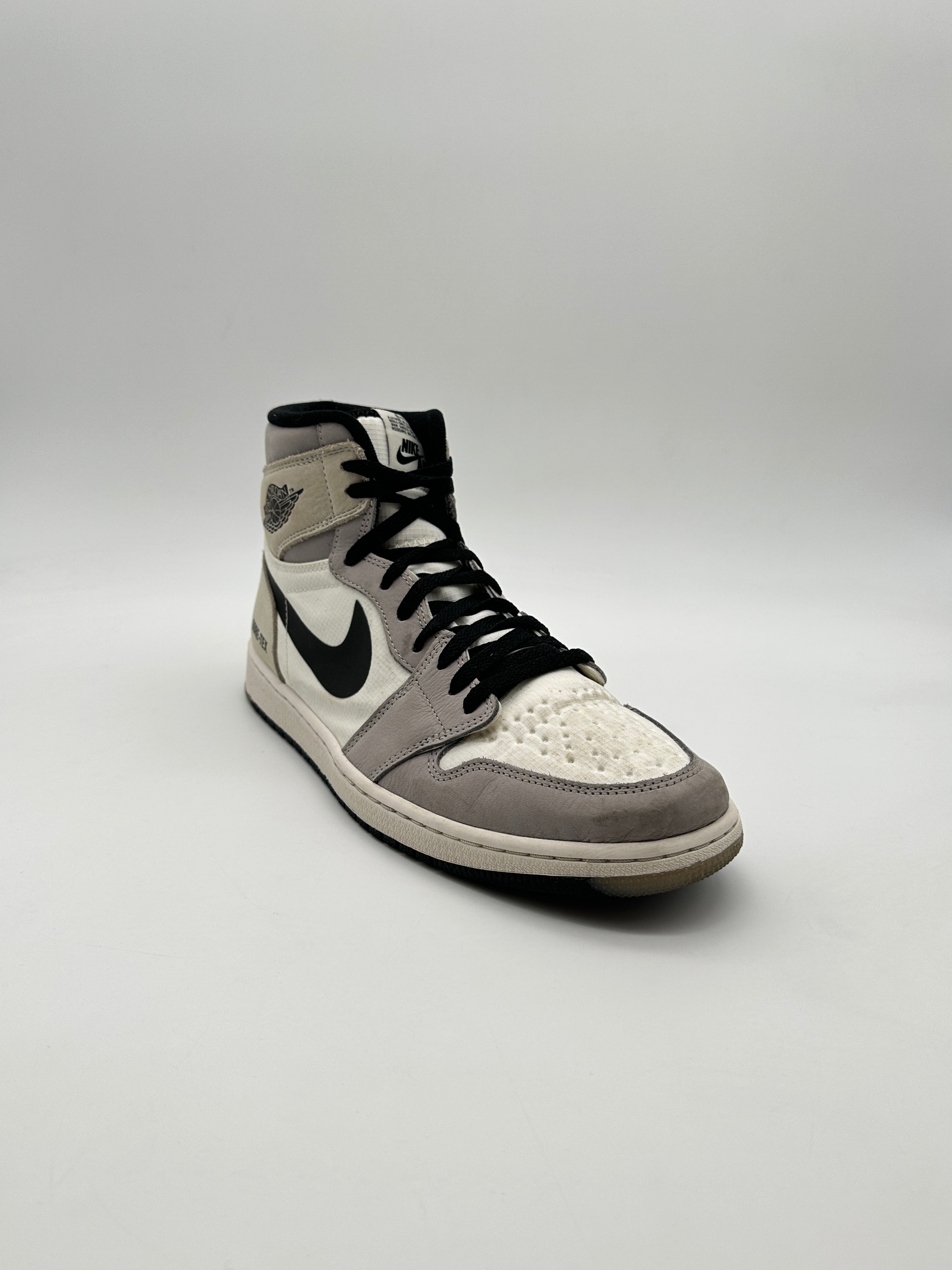 Gore-Tex Jordan Sneakers